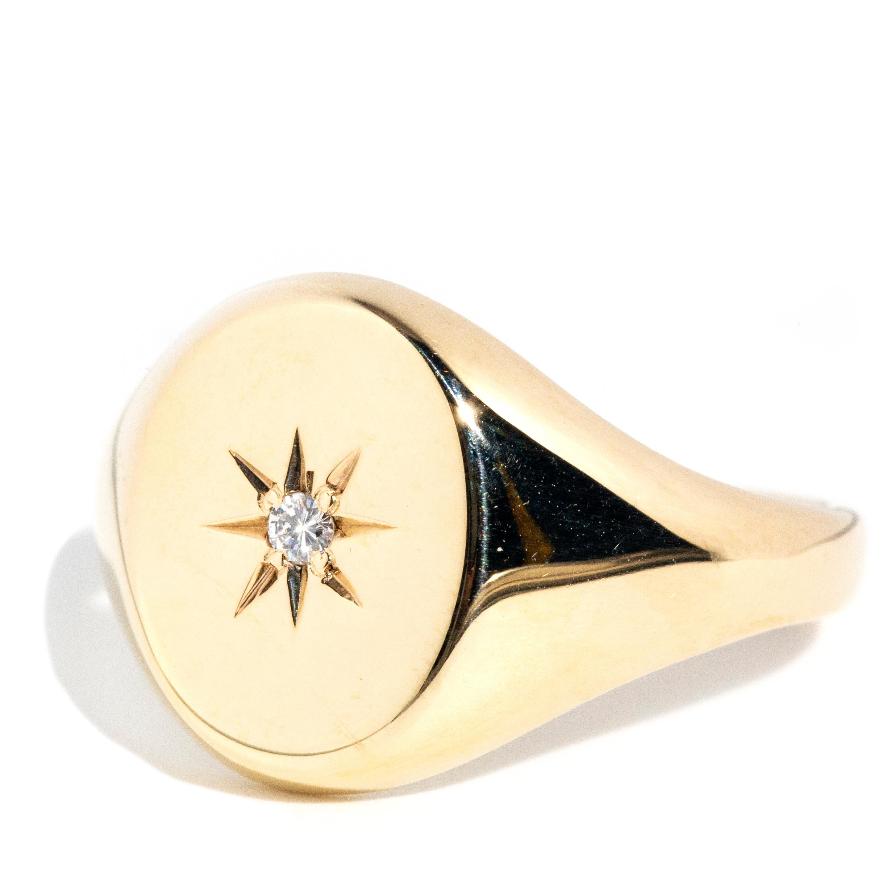 Round Cut Contemporary 9 Carat Yellow Gold Star Set Brilliant Diamond Oval Signet Ring For Sale