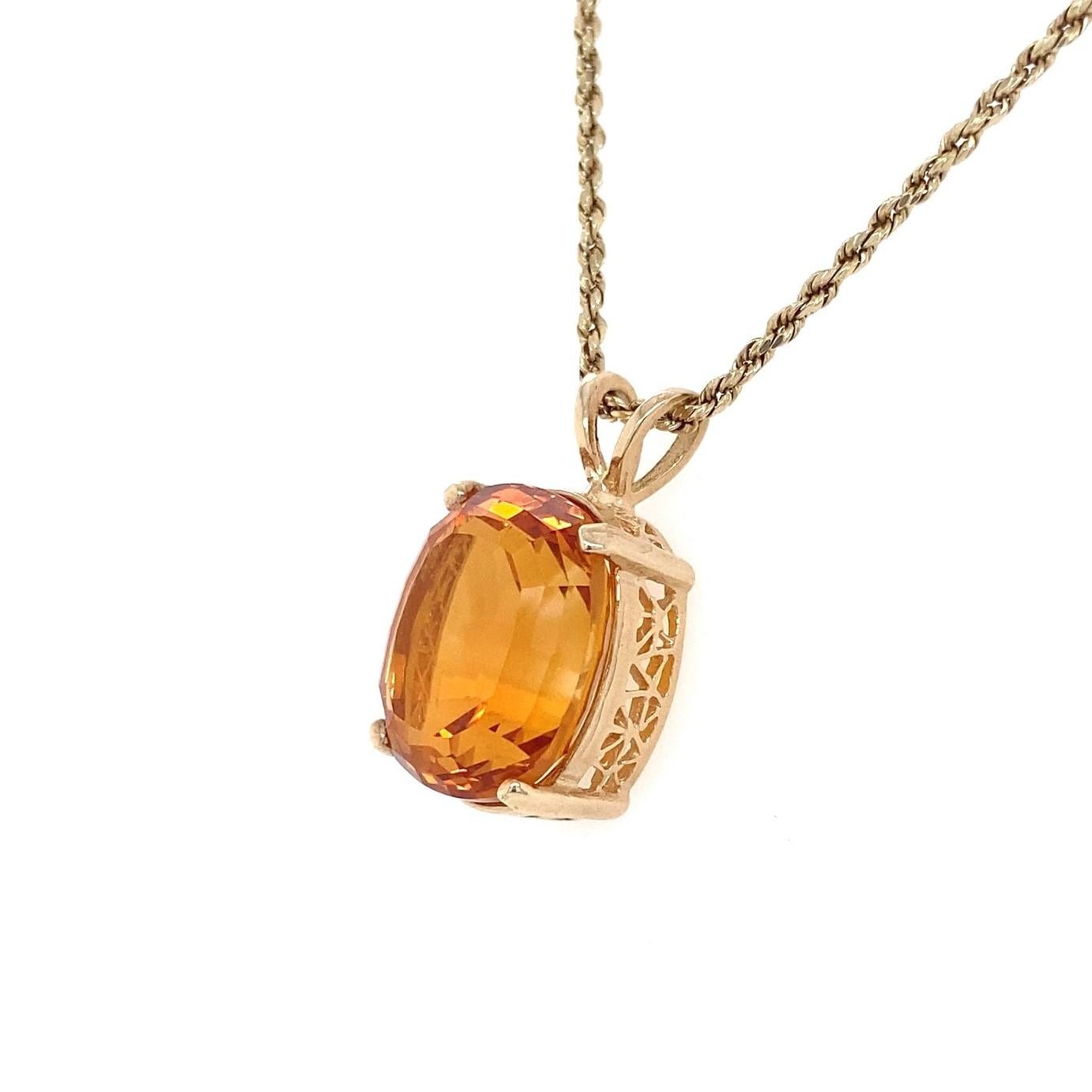 Contemporary 9,12 Karat Oval Citrin 14 Karat Gelbgold Solitär-Anhänger (Ovalschliff)