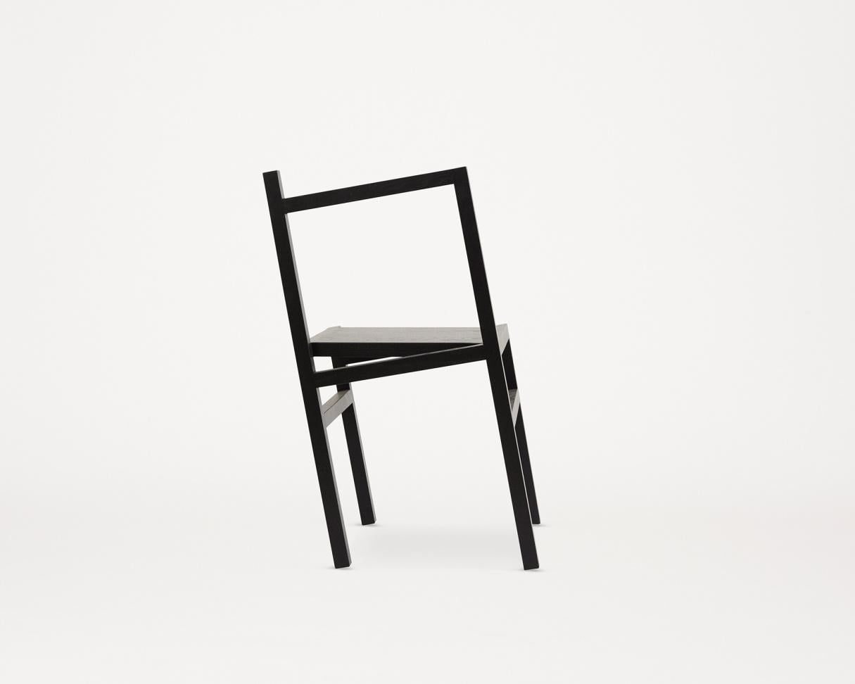 Exploring the boundaries between art and design, the 9.5° Chair is a result of studying Plato’s notion of the ideal chair. Subject to a creative process of experimentation, the 9.5° Chair transcends our expectations, becoming more than a simple form
