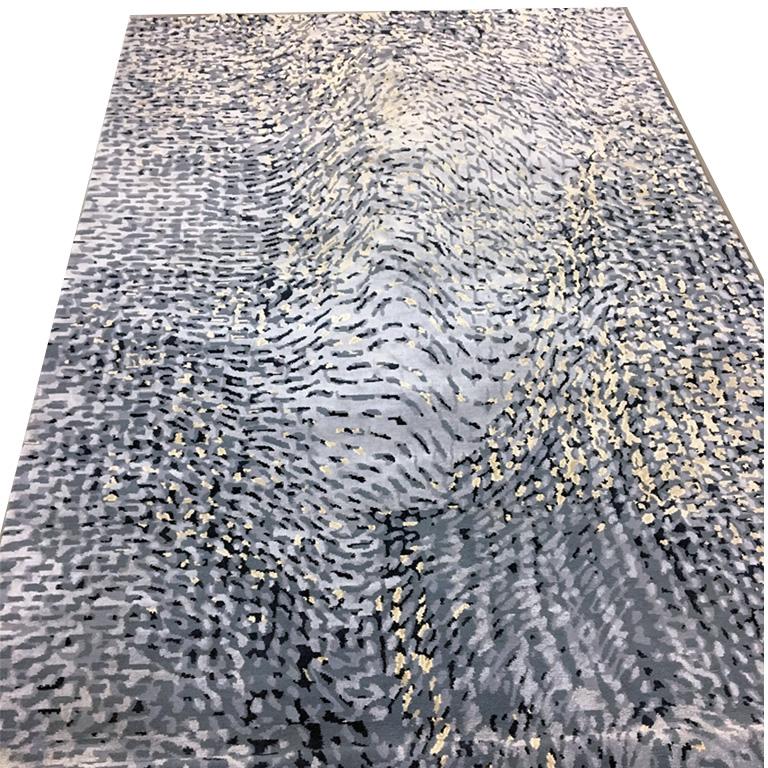 Zeitgenössischer abstrakter Teppich in Blau:: handgefertigt aus Seide:: Wolle:: 