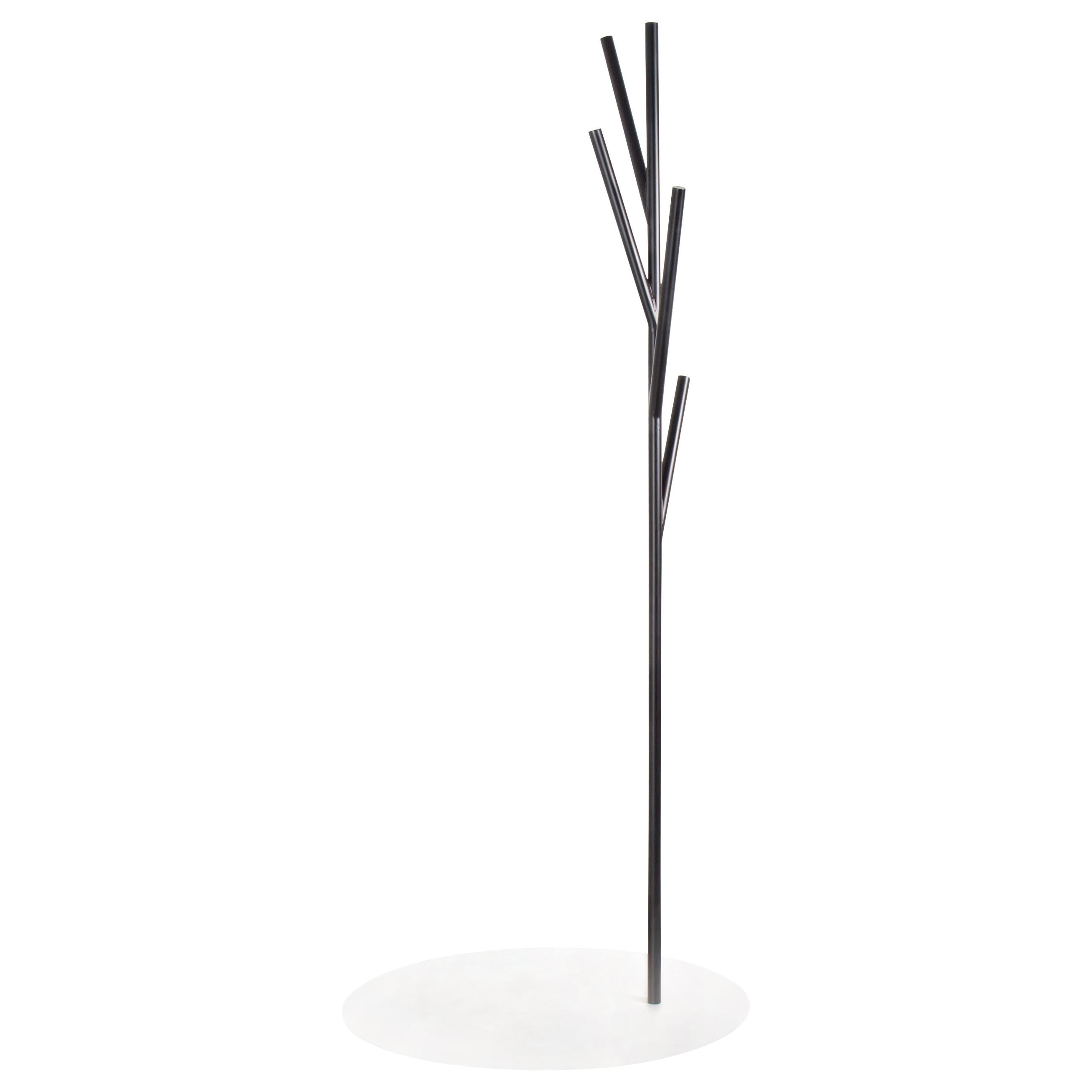 Zeitgenössischer abstrakter schwarz-weißer skulpturaler Flurbaumständer mit Sockelplatte