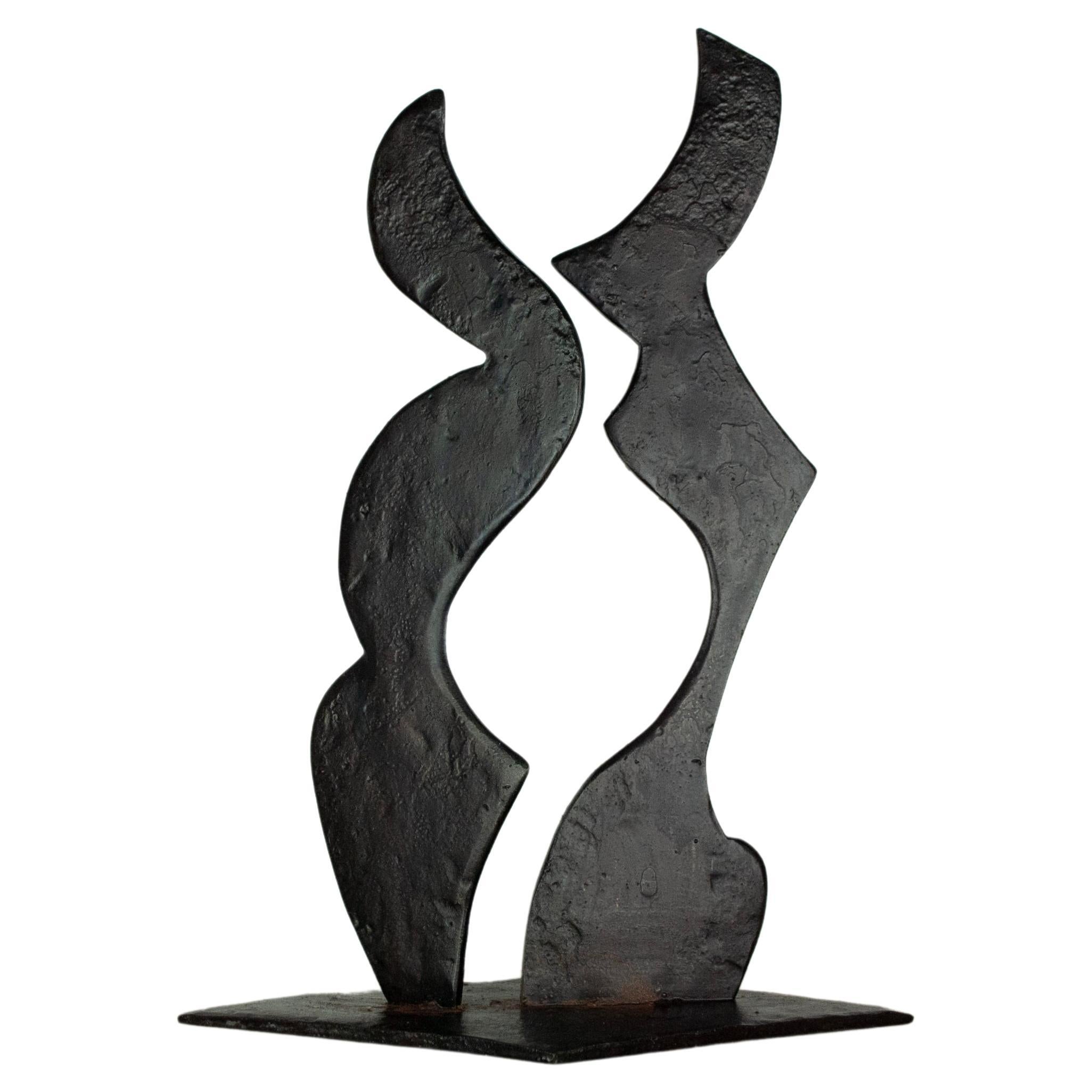 Sculpture contemporaine en acier forgé noir inspirée de H. Bertoia - Two Forms 01  en vente
