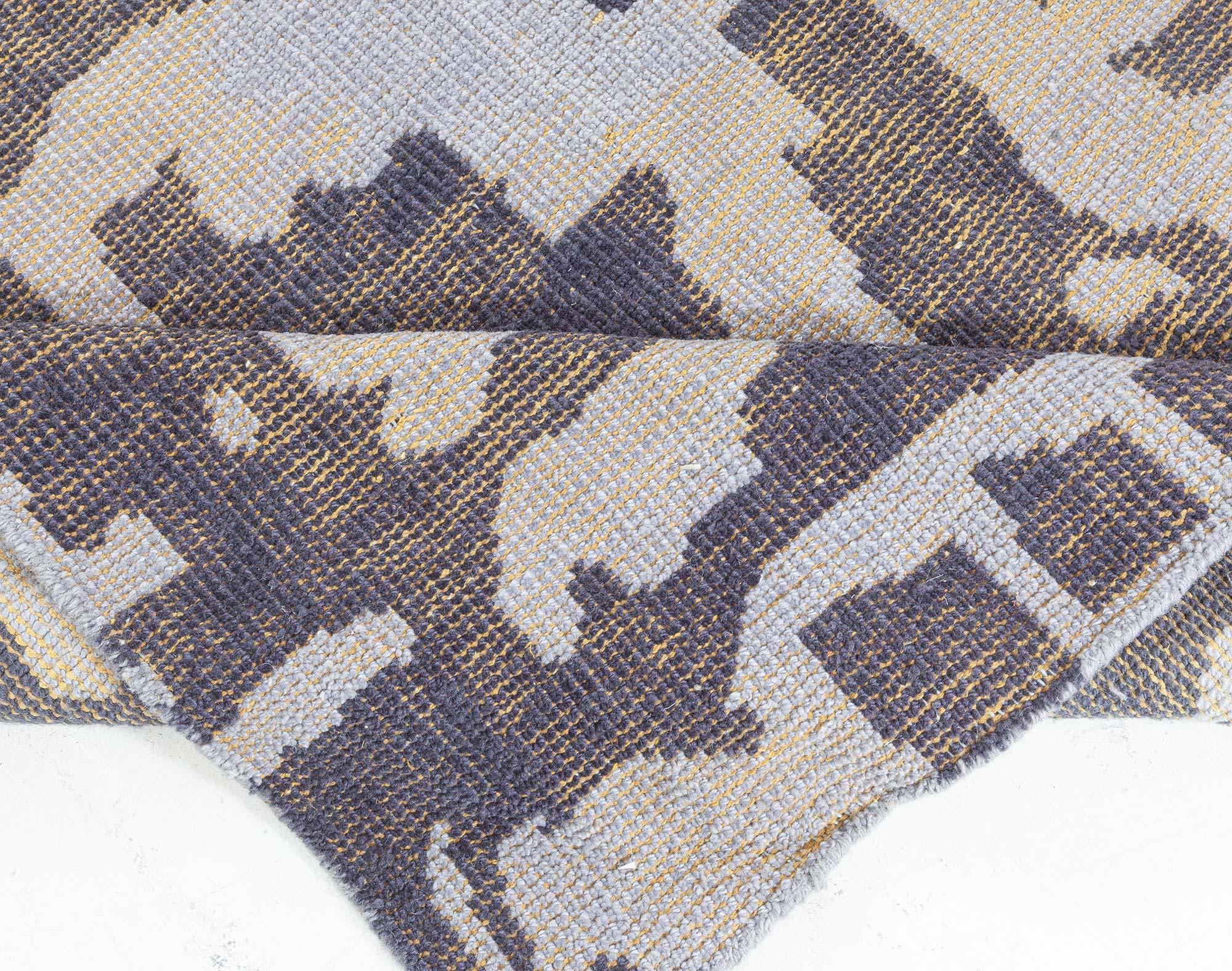 Zeitgenössischer abstrakter blau-lila Flachgewebe-Teppich (Handgewebt) im Angebot
