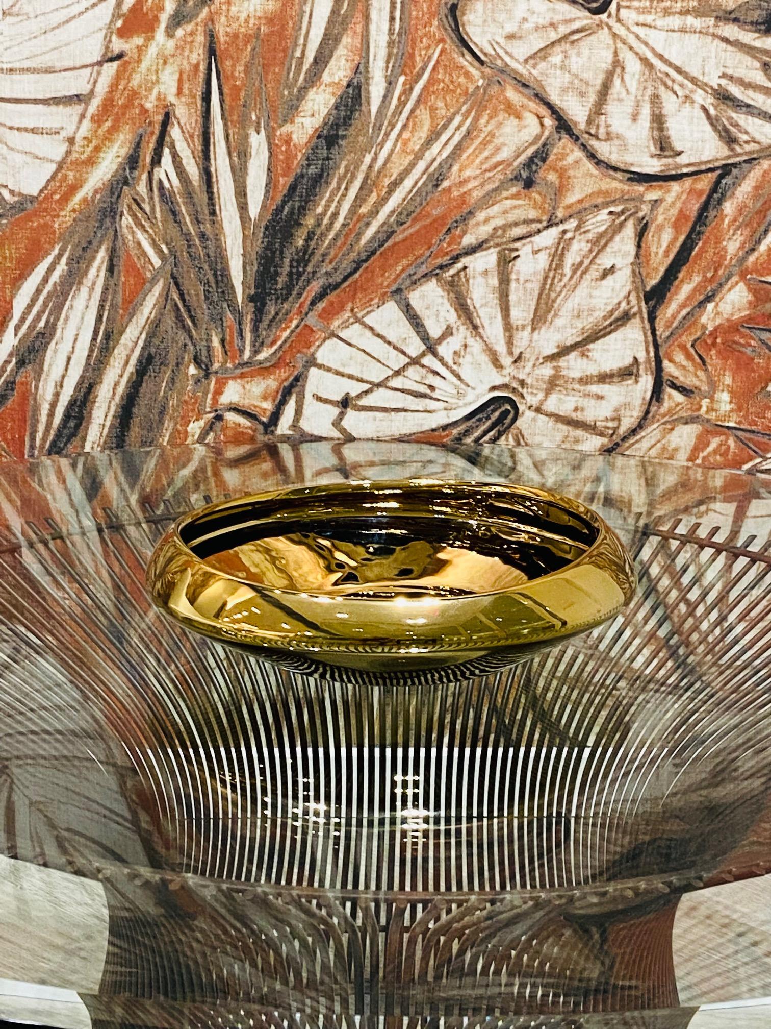Contemporary Abstract Bowl in Reflective Gold Ceramic In Good Condition In Fort Lauderdale, FL