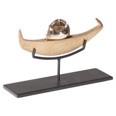 Sculpture contemporaine en bronze, "Eye am My Own Ship" par Tori Hermes