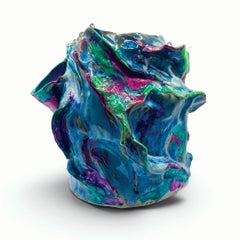 Jarrón contemporáneo abstracto de arcilla, en tonos verde azulado y morado, que reacciona al calor, de Kim Mesches