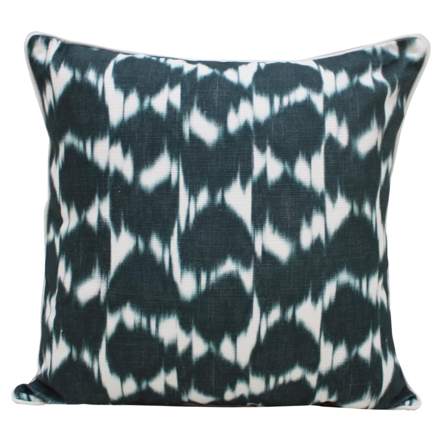 Contemporary Abstract Flower Print Pillow in Linen and Cotton For Sale