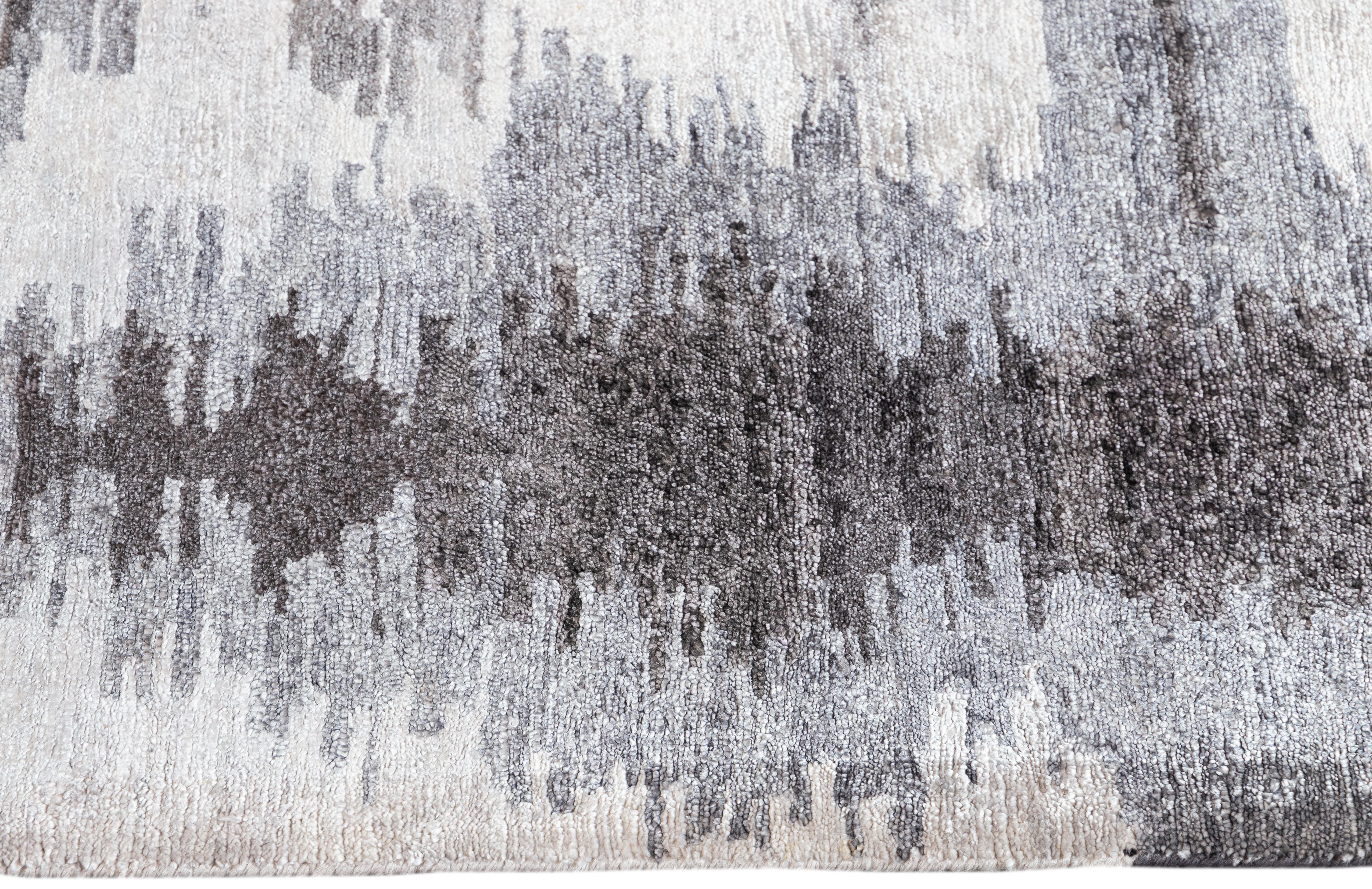 Modern Contemporary Abstract Grey and White Silk Rug For Sale