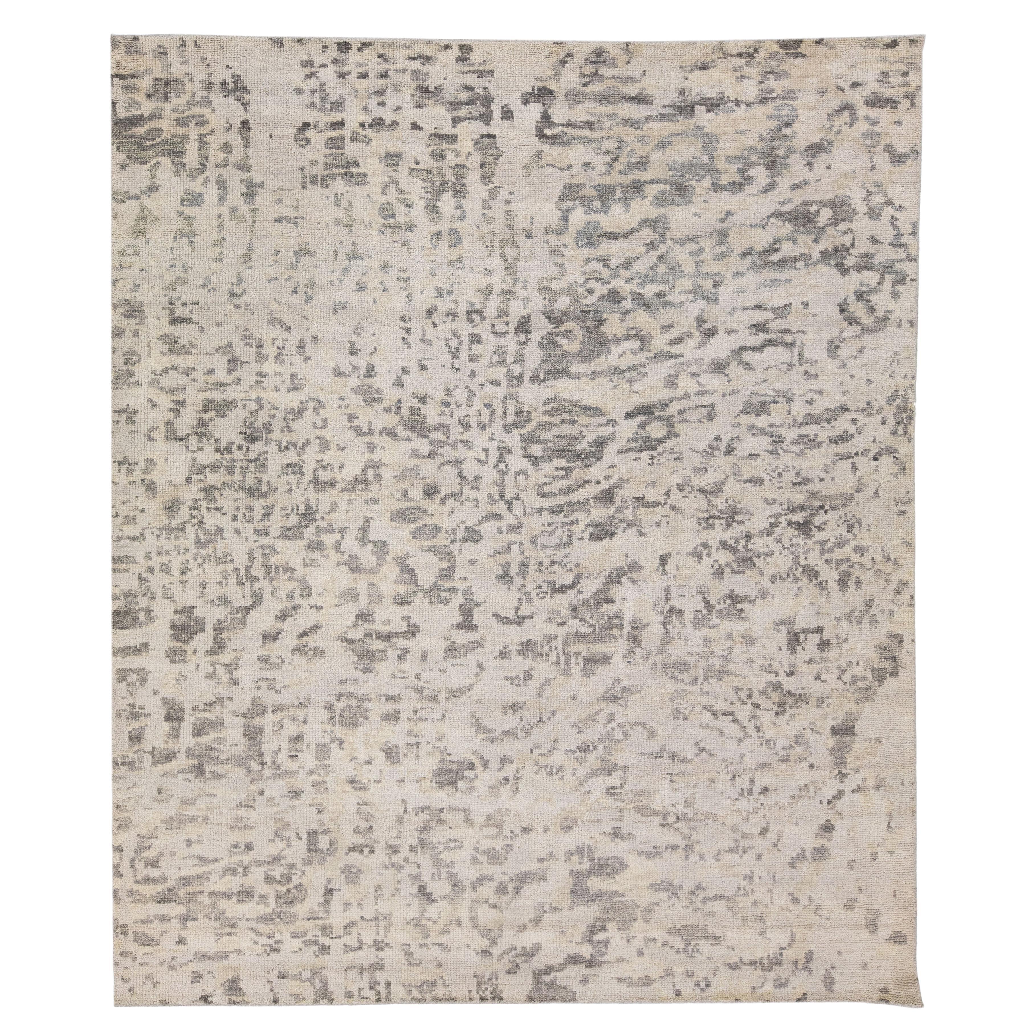 Contemporary Abstract Handmade Gray & Beige Wool Rug For Sale