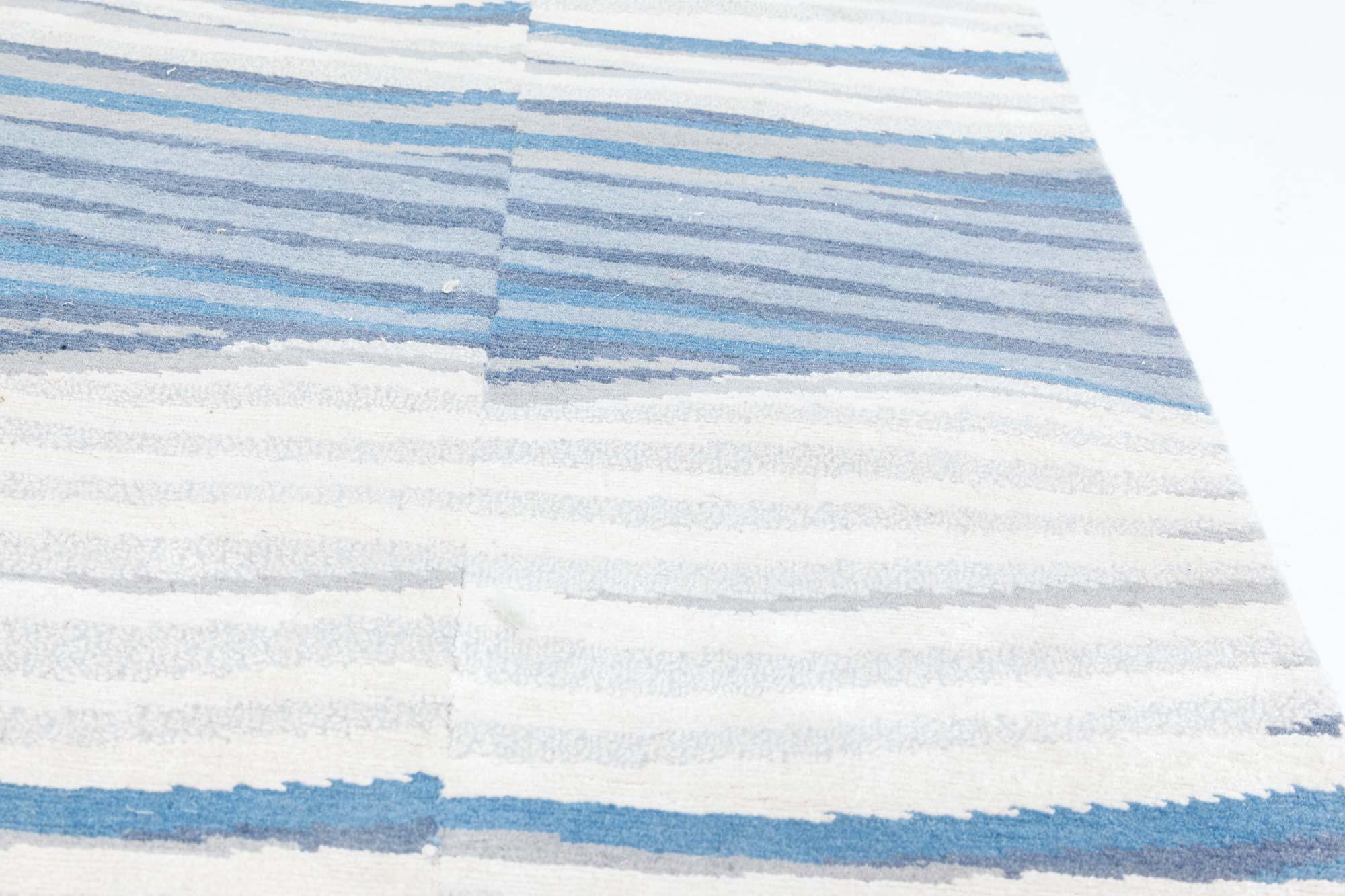Indien Tapis de couloir abstrait contemporain Long & Narow en laine fait à la main par Doris Leslie Blau en vente