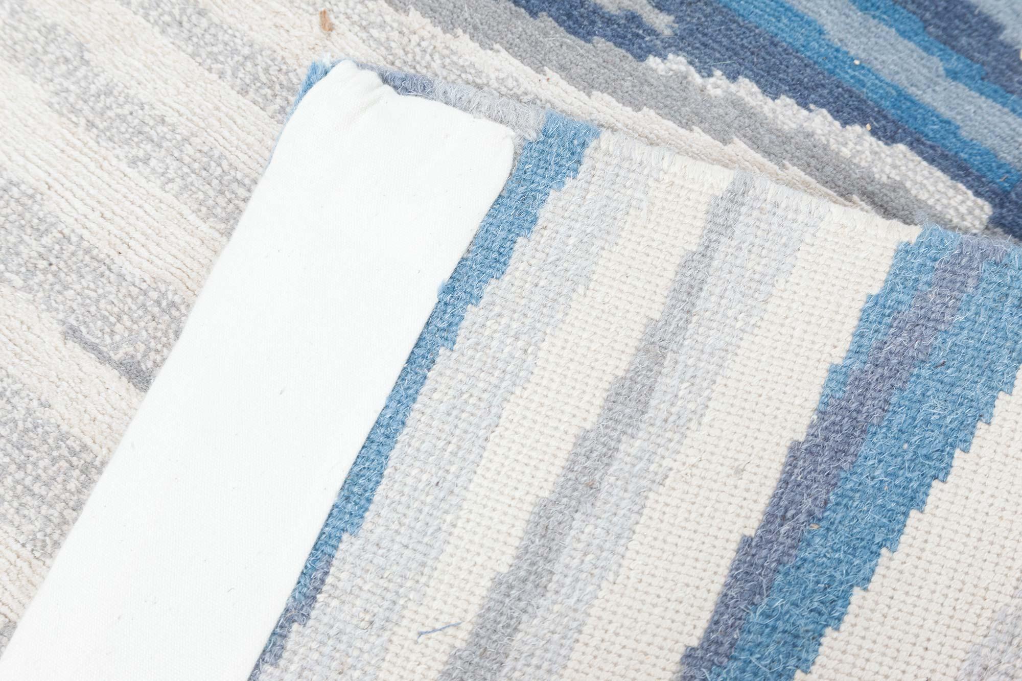 XXIe siècle et contemporain Tapis de couloir abstrait contemporain Long & Narow en laine fait à la main par Doris Leslie Blau en vente