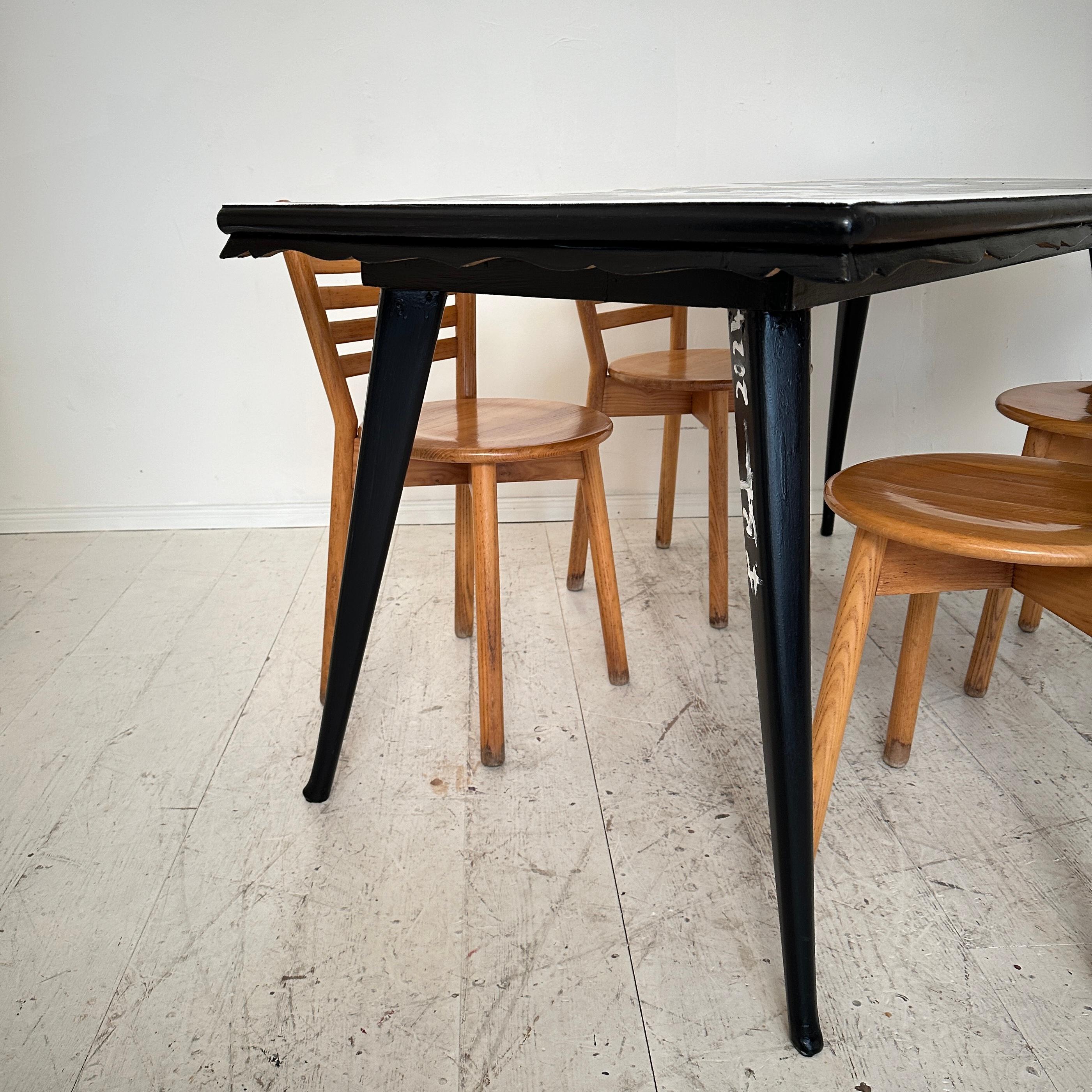 Contemporary Abstract Painted Dining Table in Black and White, 1950s Base For Sale 4