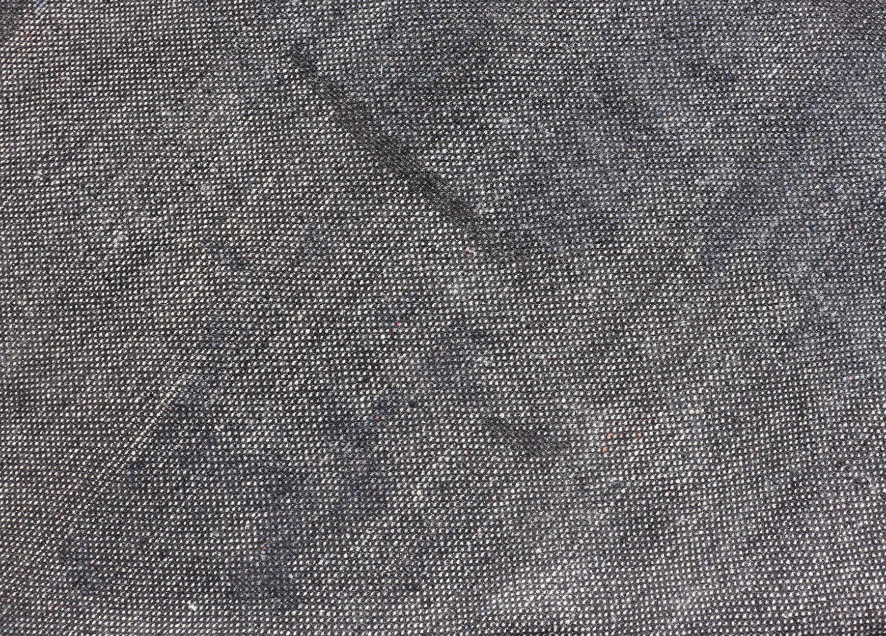 Contemporary Abstract Rug in Grau, Holzkohle und Stahlblau 10'1 X 14 im Angebot 7