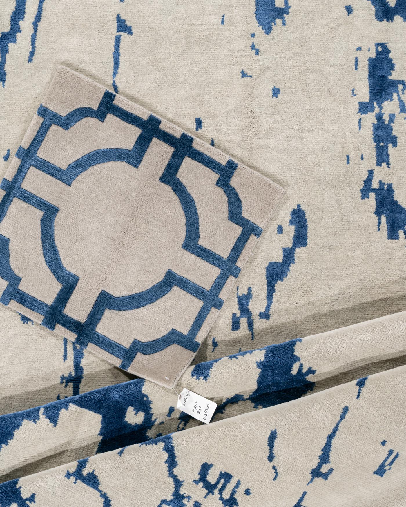 Alfombra abstracta contemporánea Alfombra de salón anudada a mano en lana y seda  8' x 16'3 en venta 2