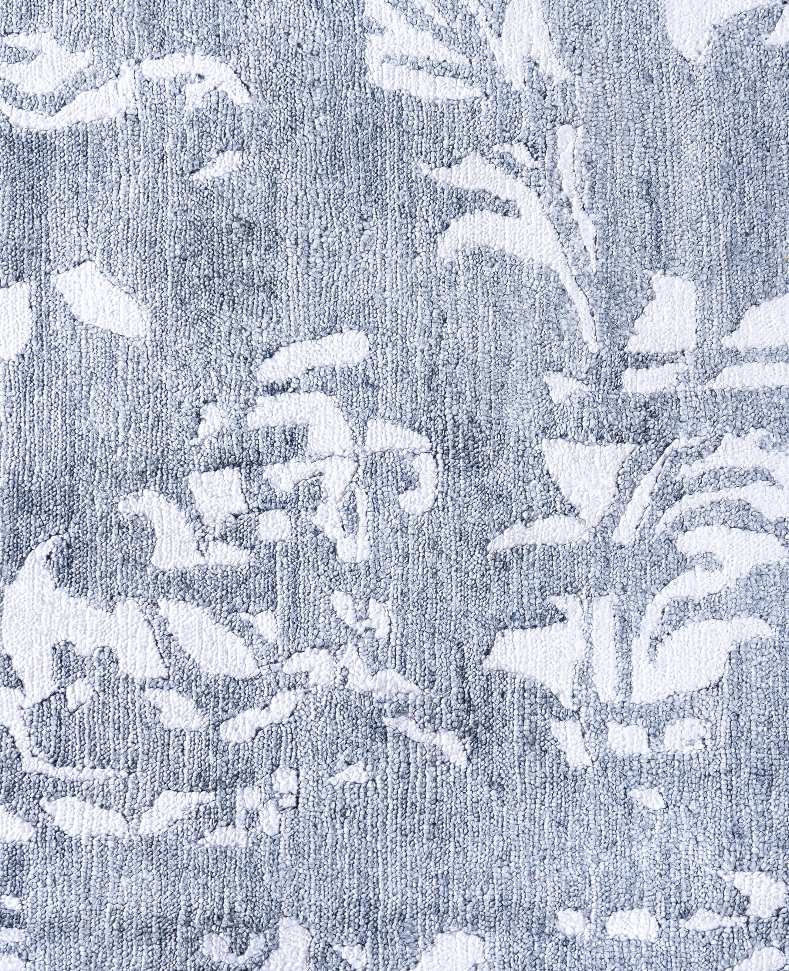 Indian Contemporary Abstract Silk Hand Knotted Ivory Area Rug 7' 10