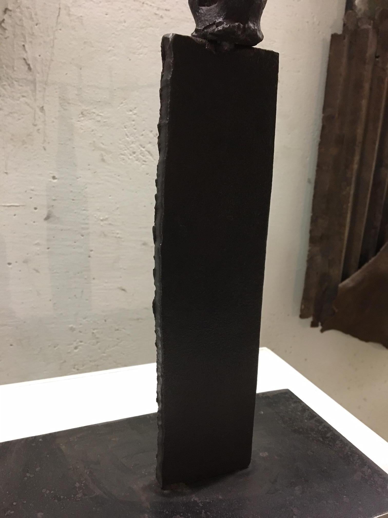 Escultura abstracta contemporánea de acero soldado de Scott Gordon (Chamán, 2010) Soldado en venta