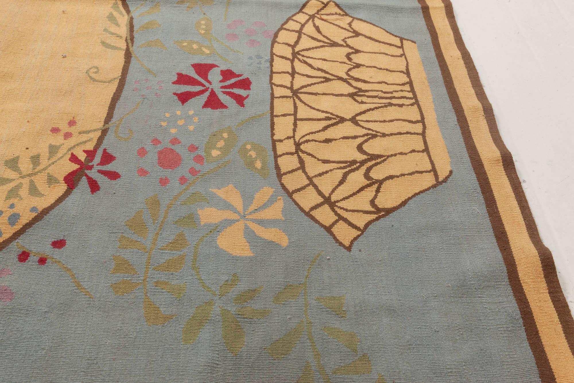Tessuto a mano Tappeto contemporaneo in lana floreale in stile Abusson di Thomas Jayne per Doris Leslie Blau in vendita