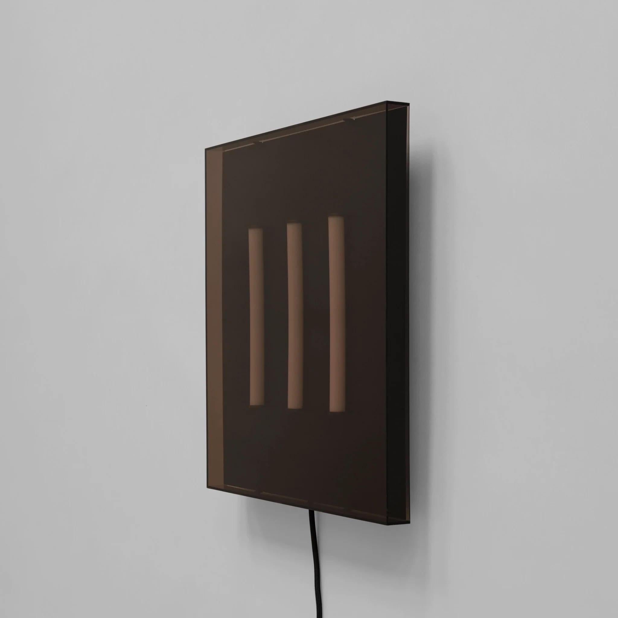 Lampe murale contemporaine en acrylique et métal. Neuf - En vente à Saint-Ouen, FR