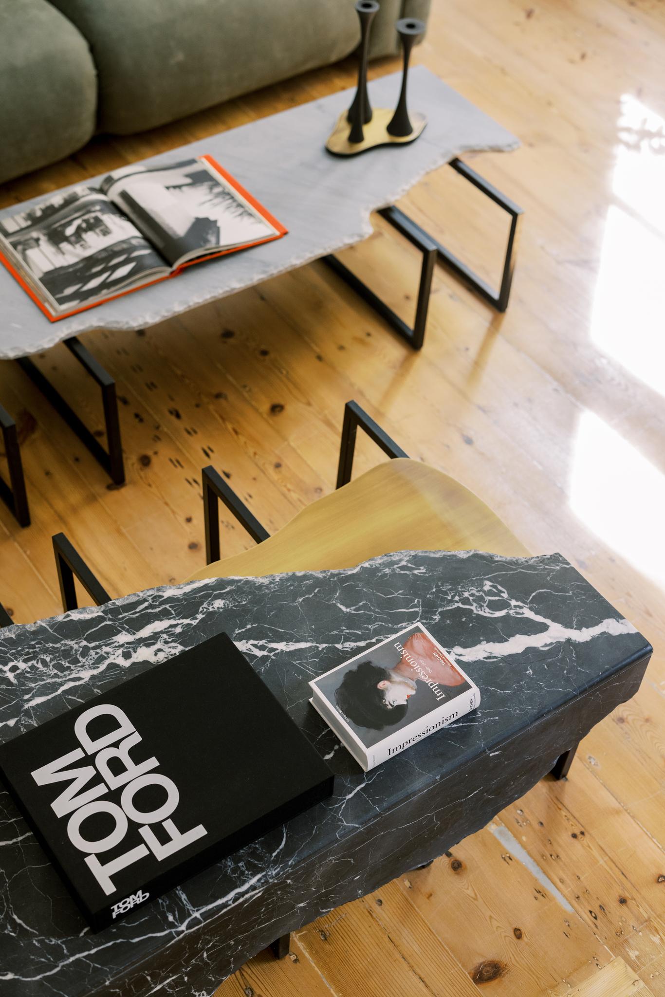 Laiton Table basse AM Contemporary, Nero Marquina Marble, Handmade byGreenapple en vente