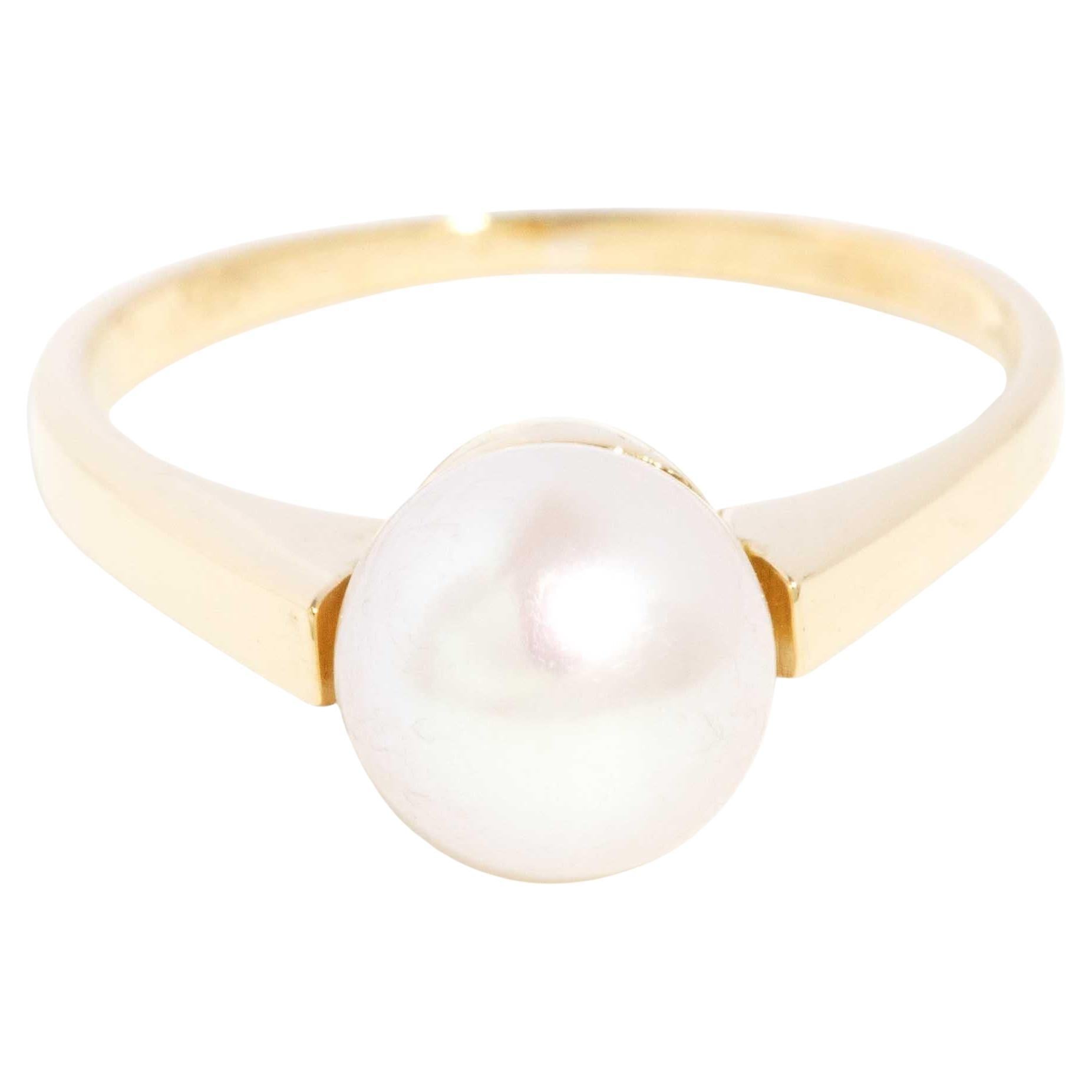 Bague solitaire contemporaine en or jaune 18 carats avec perles d'Akoya