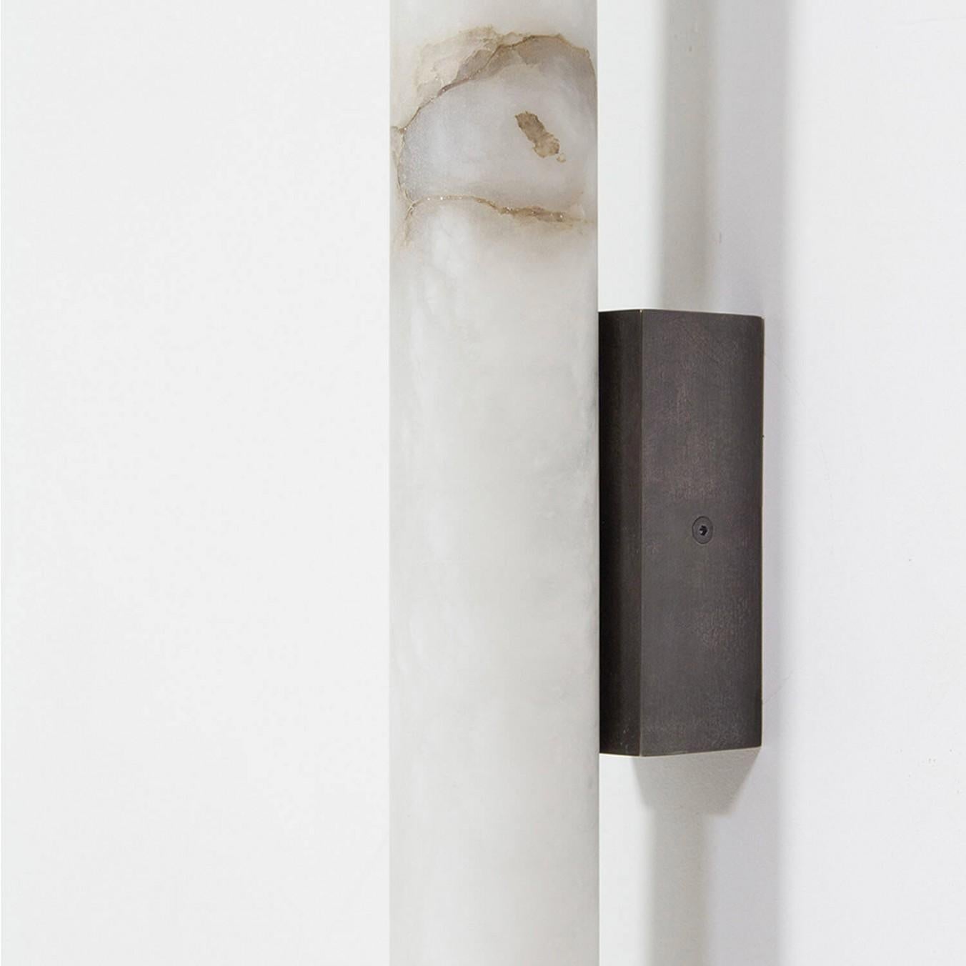 Contemporary Wandleuchter aus Alabaster und Messing, Callisto von Garnier&Linker 3