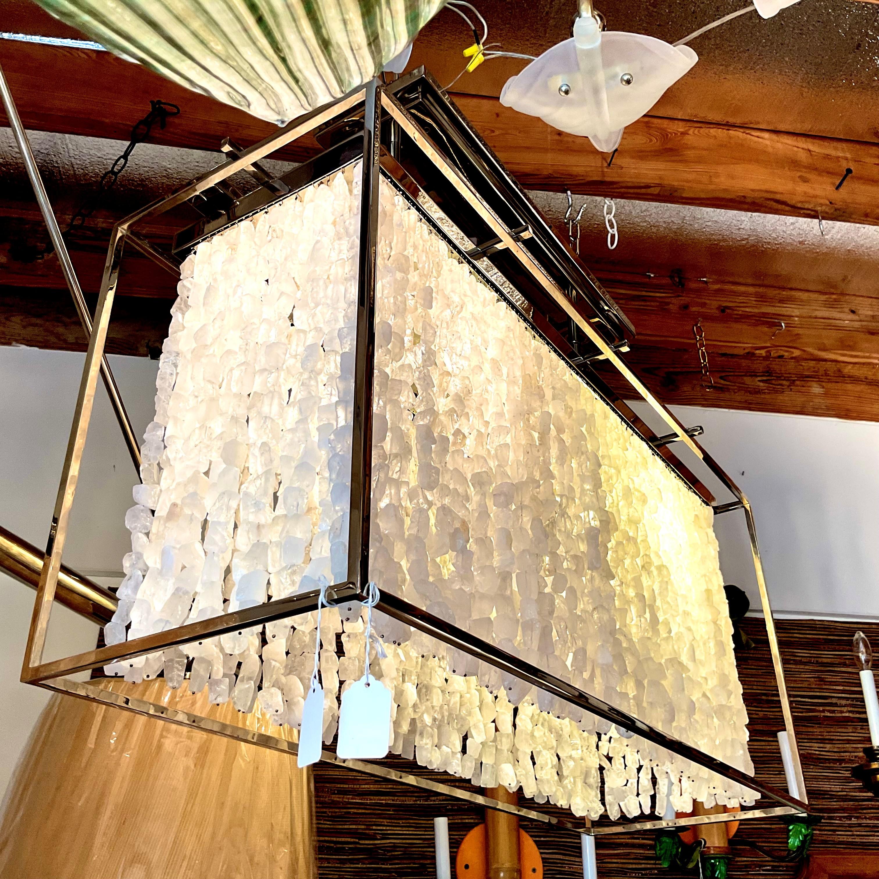 XXI secolo e contemporaneo Lampadario Alex Contemporary 5010 Finitura nichel con cristallo di rocca smerigliato in vendita