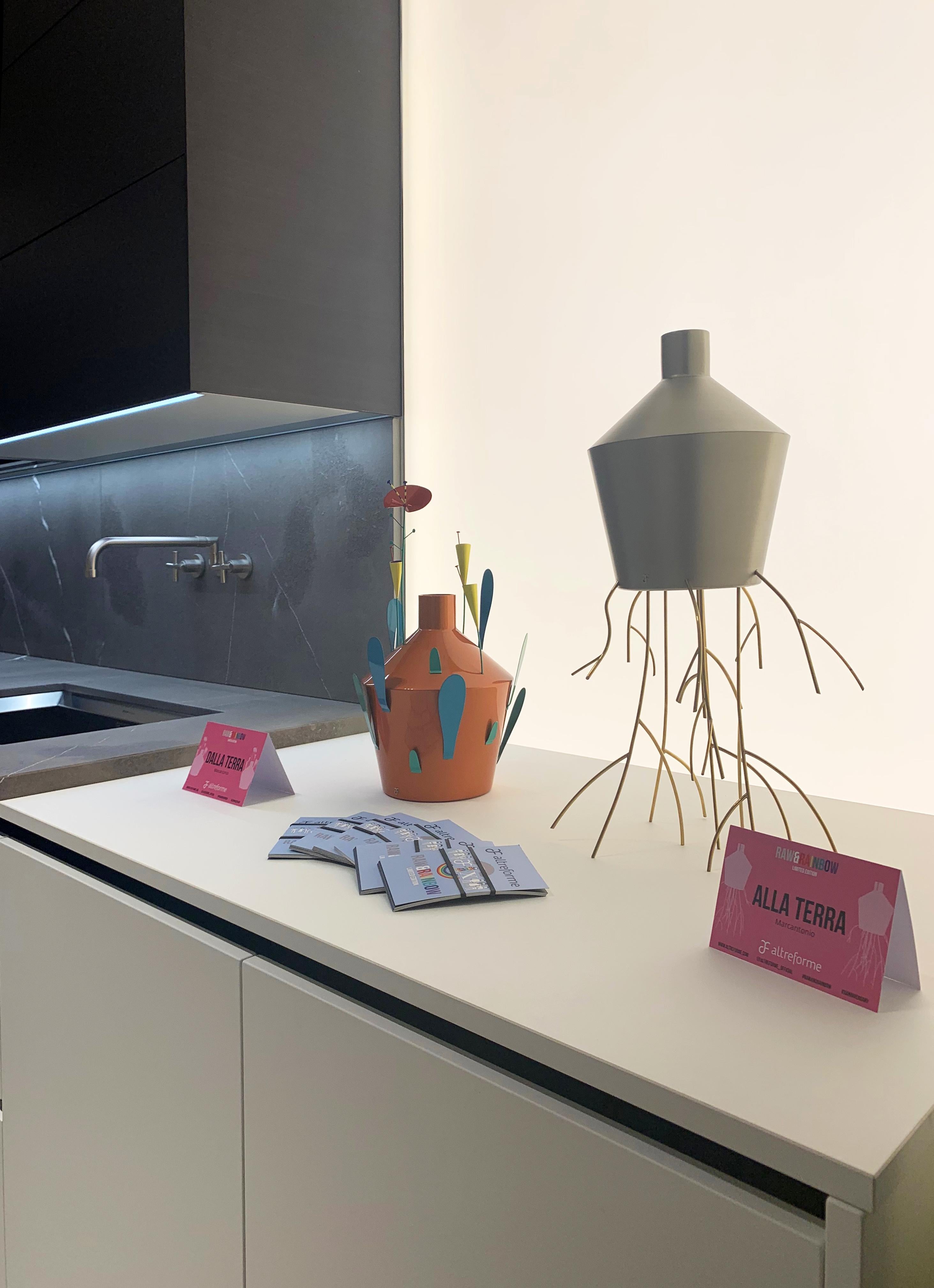 Zeitgenössische Alla Terra-Skulptur aus Aluminium von Altreforme im Angebot 1