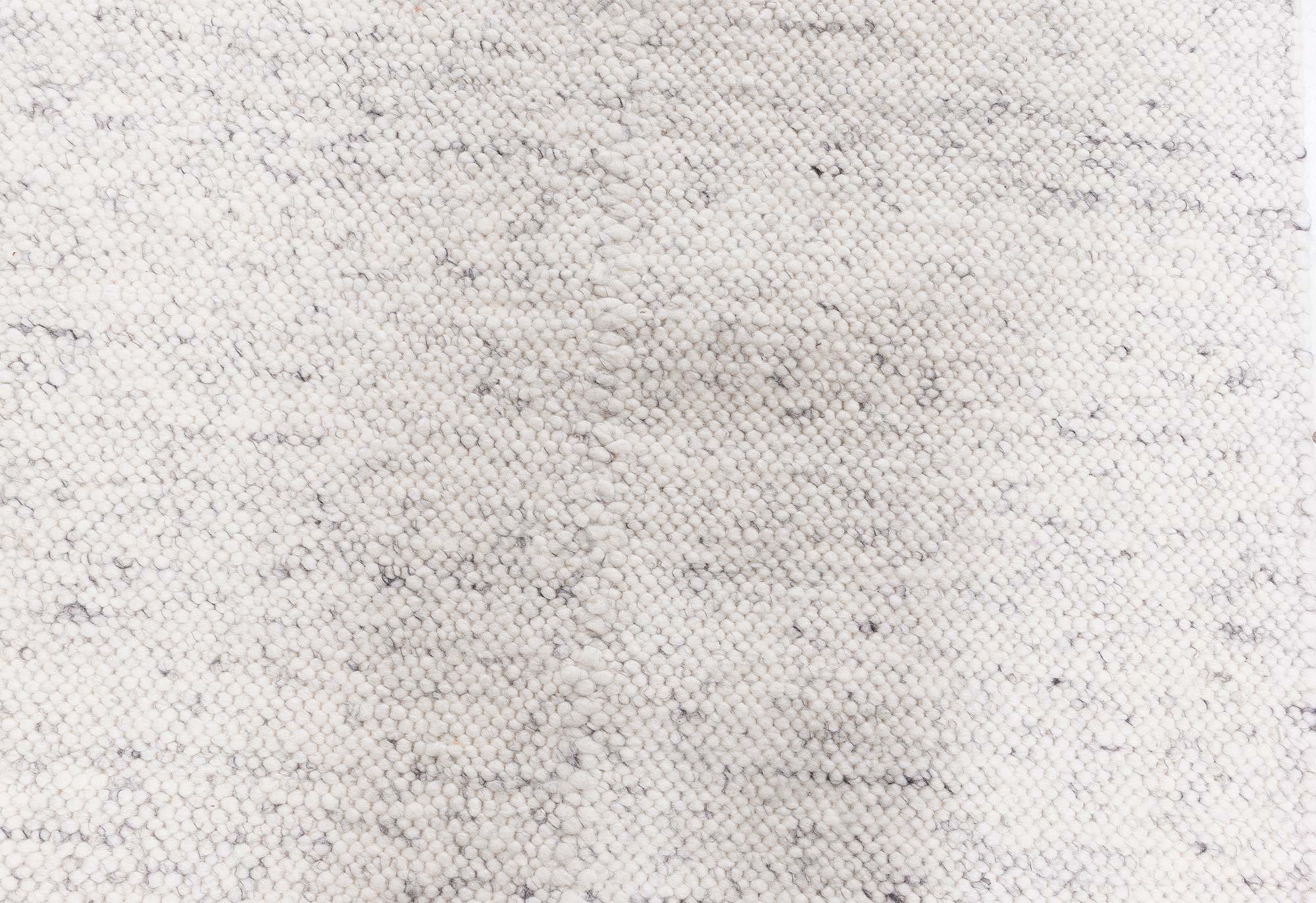 Contemporary Alpine Handmade in Natural Lambswool Runner by Doris Leslie Blau Tejido a mano en venta