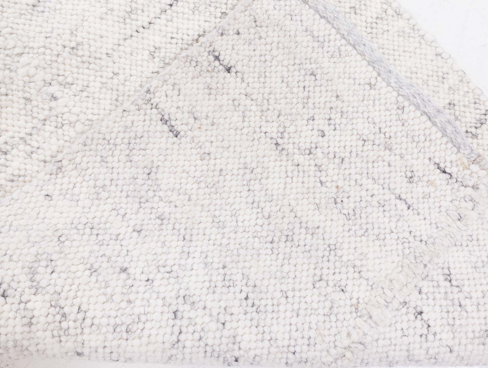 Contemporary Alpine Handmade in Natural Lambswool Runner by Doris Leslie Blau Siglo XXI y contemporáneo en venta