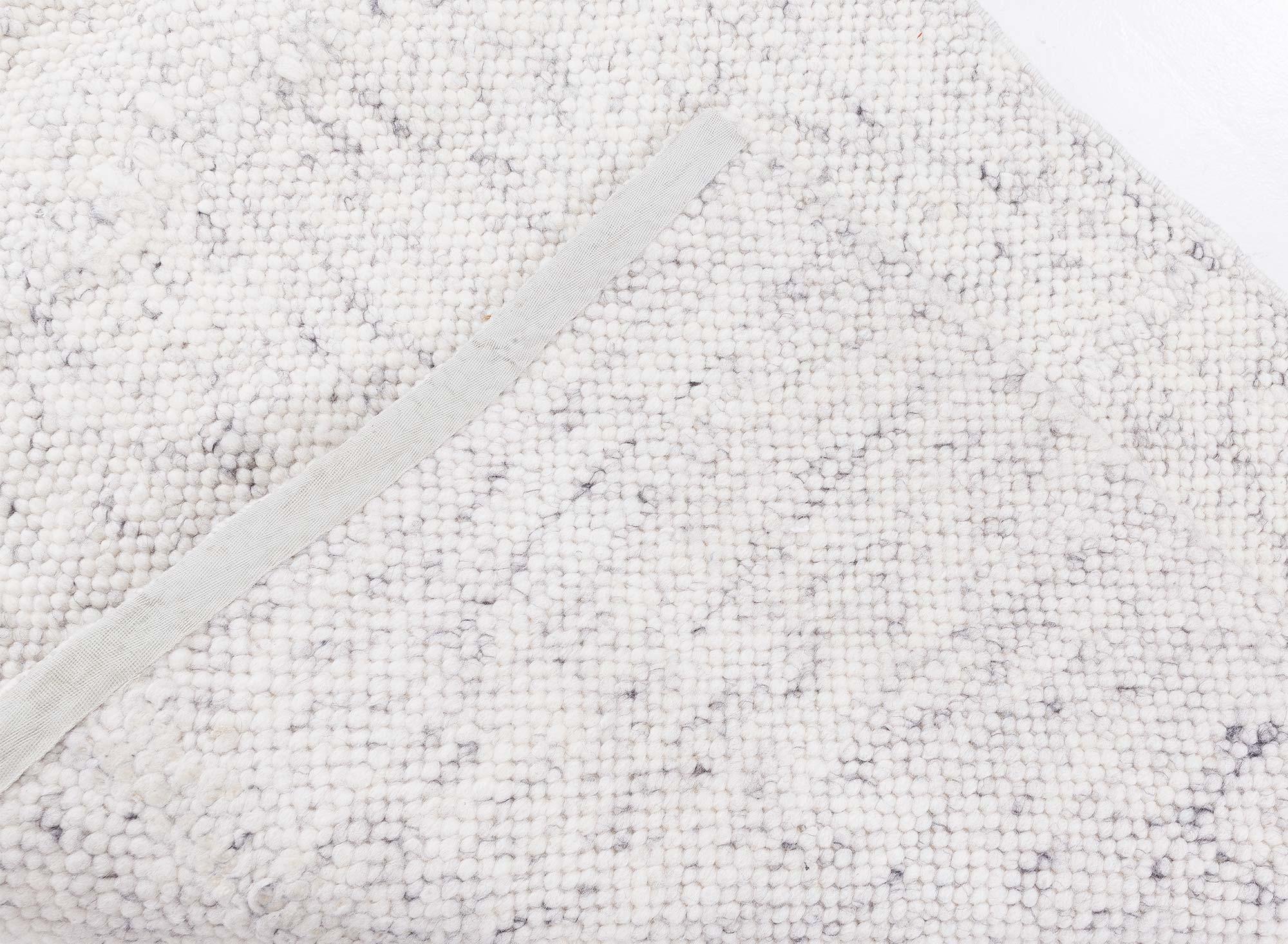 Contemporary Alpine Handmade in Natural Lambswool Runner by Doris Leslie Blau Siglo XXI y contemporáneo en venta