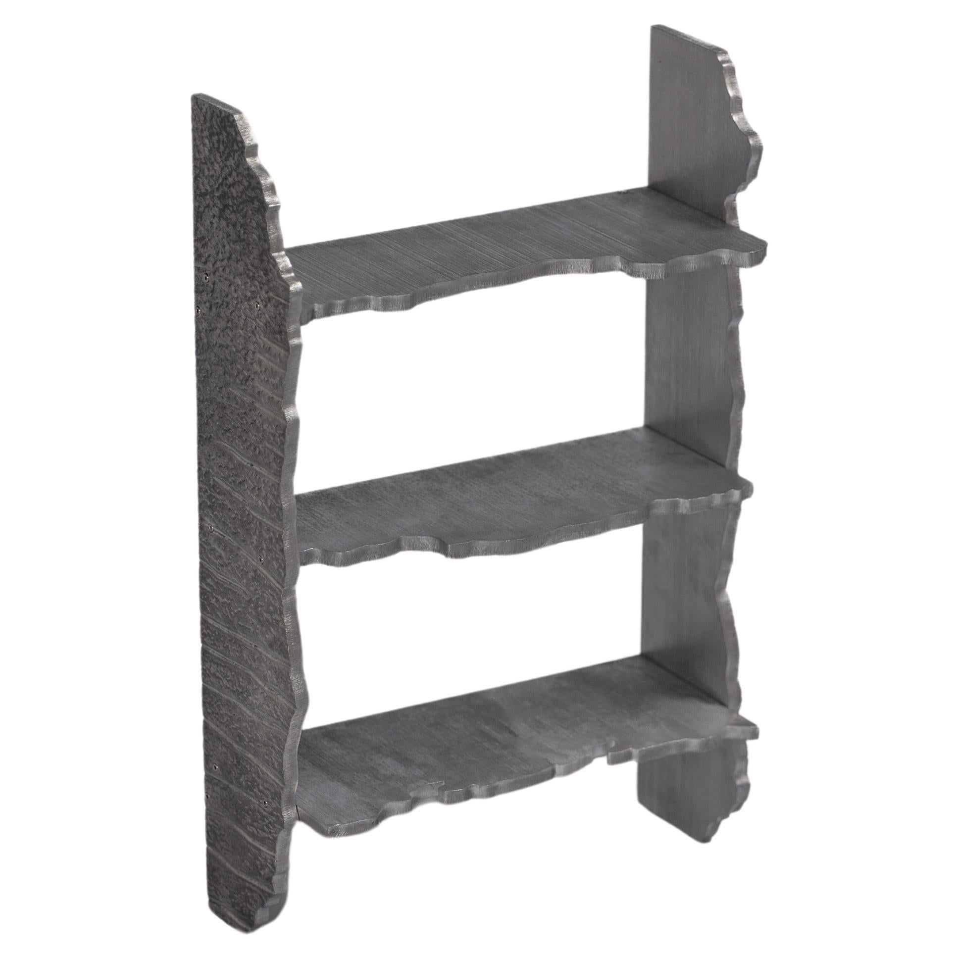 Etagère murale contemporaine Crust en aluminium par Studio Thusthat en vente