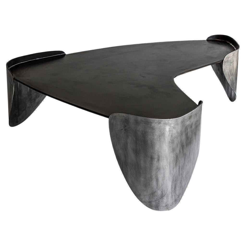 Table basse contemporaine en aluminium et acier, Laguna, Adam Court pour Okha