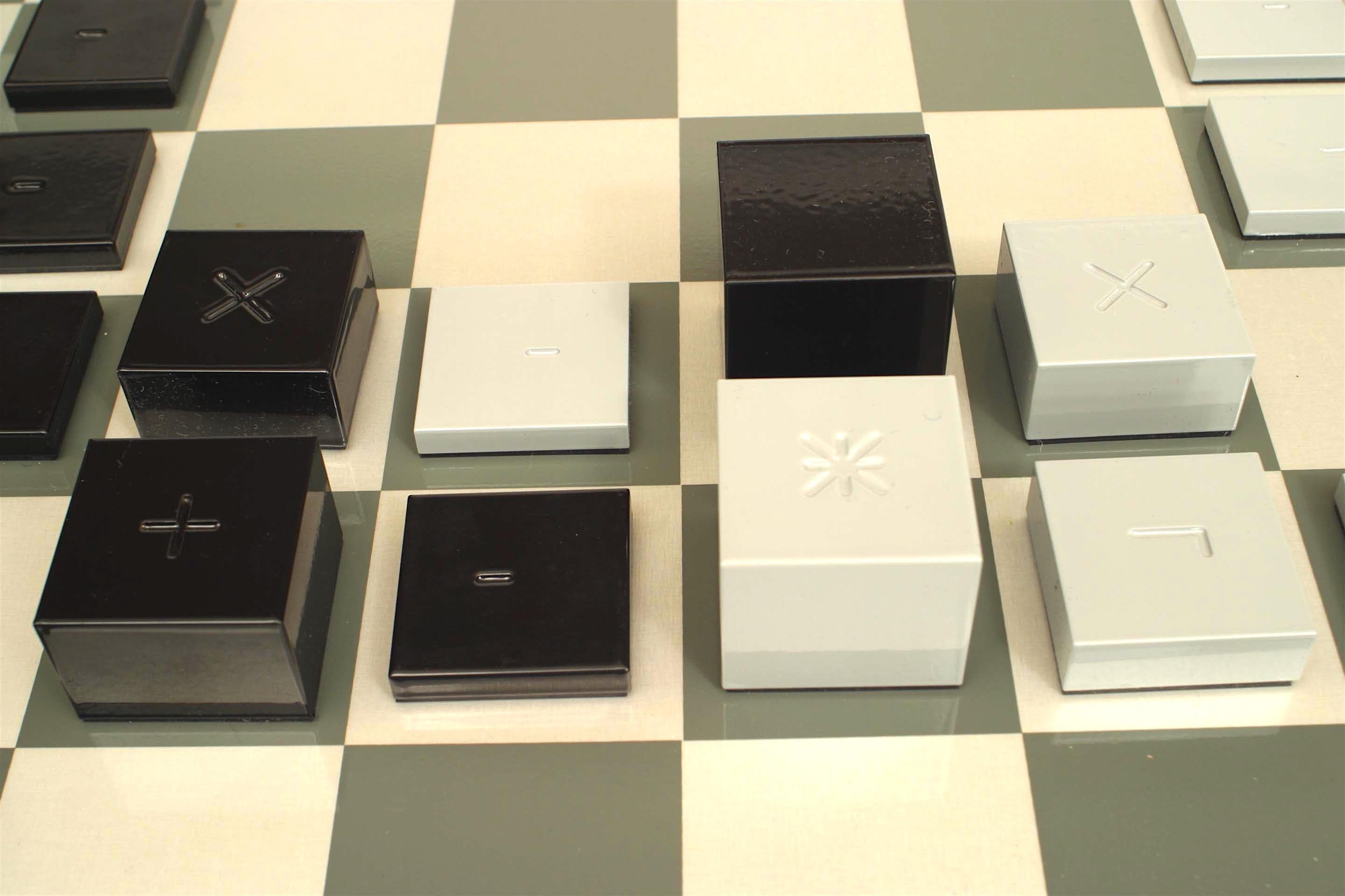 Contemporary Powder Coated Aluminum Table Chess Set 3