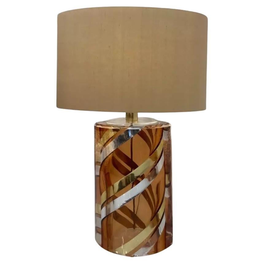 Contemporary Amber Glass Dekorative Tischlampe mit Schirm