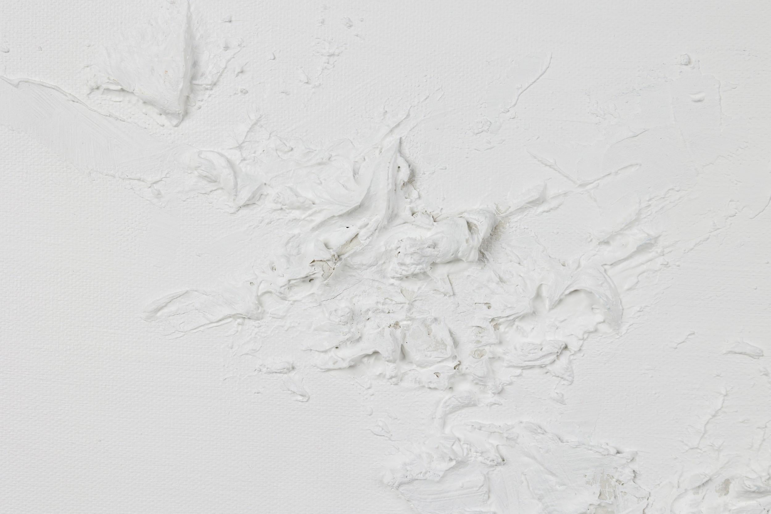 Contemporary American Abstract Mixed Media White Textural Painting on Canvas (Moderne) im Angebot