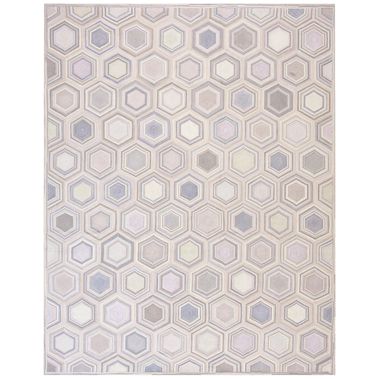 Contemporary American Hooked Rug (8' x 10' - 243 x 304 )