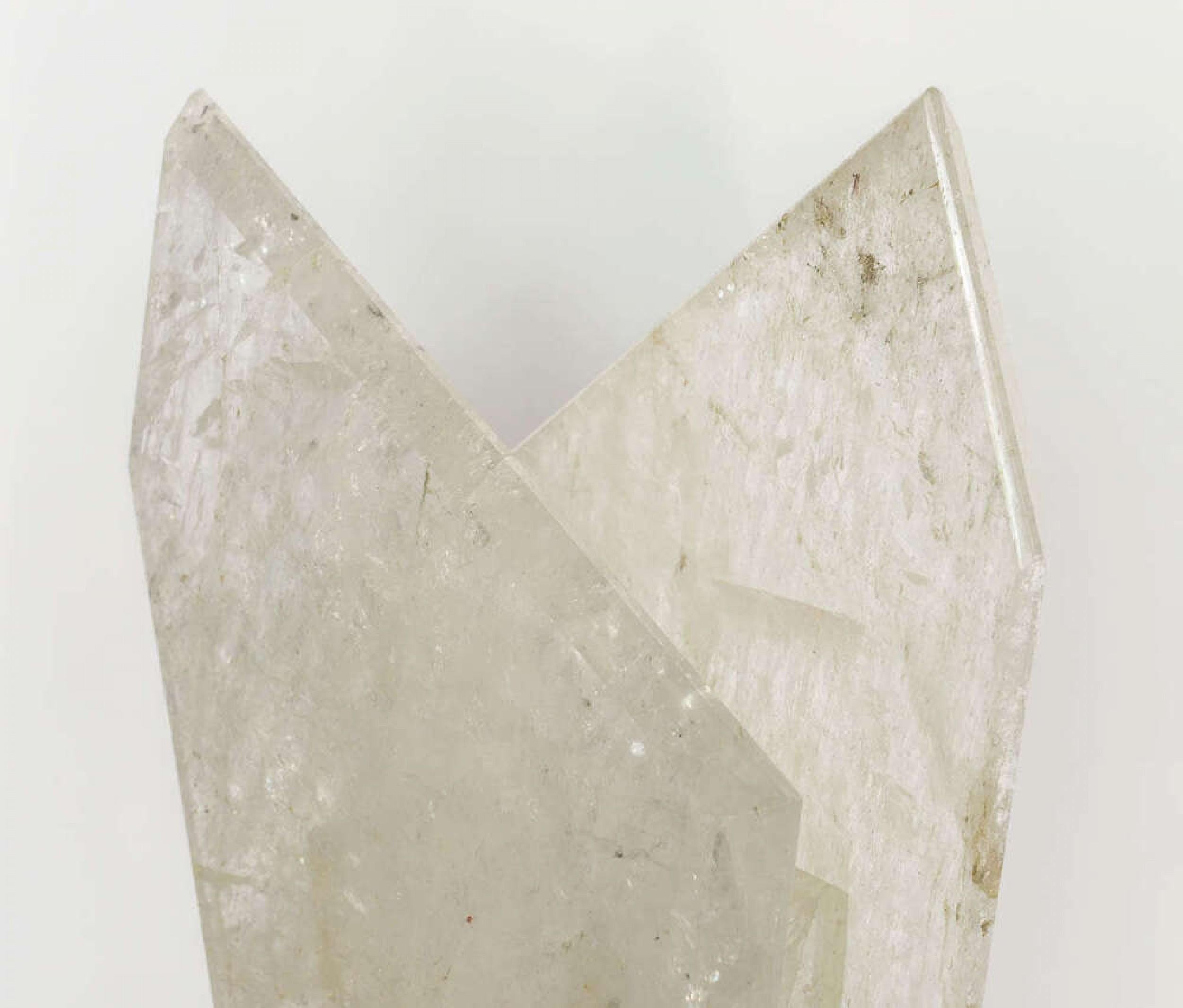 Américain Grand vase américain contemporain en cristal de roche en vente