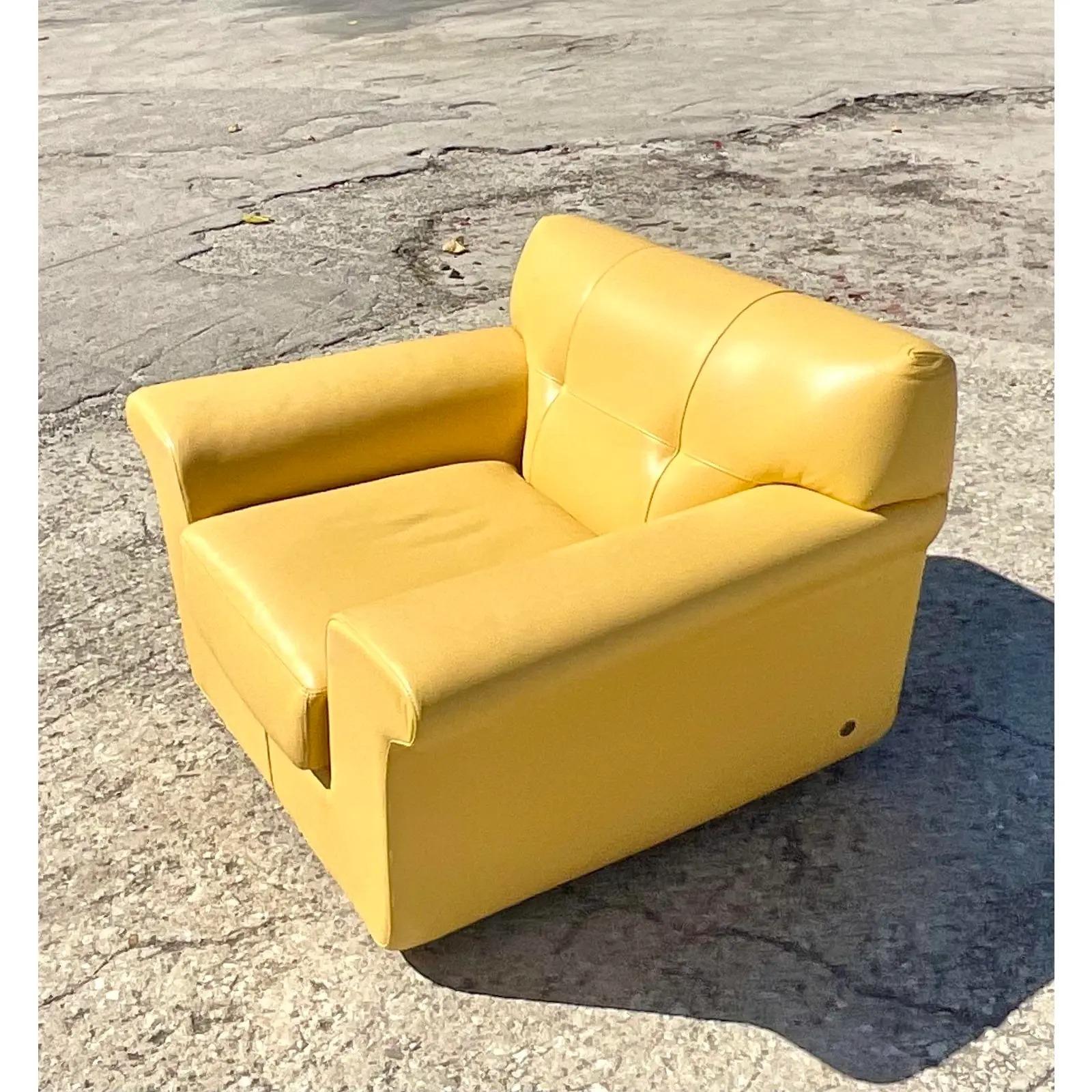 Contemporary American Leather Yellow Leather Swivel Lounge Chair In Good Condition In west palm beach, FL