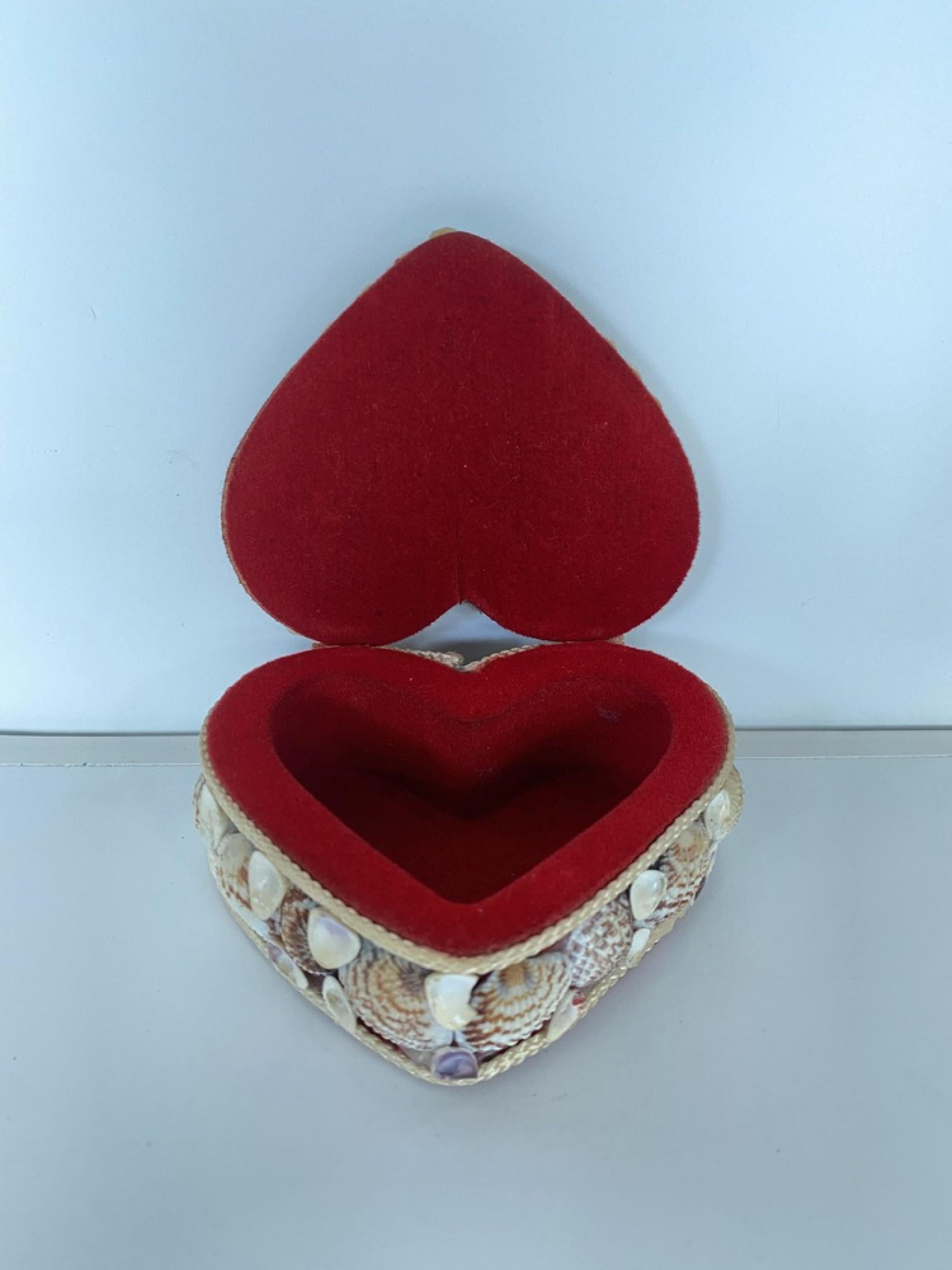 heart shaped cake jewelry box