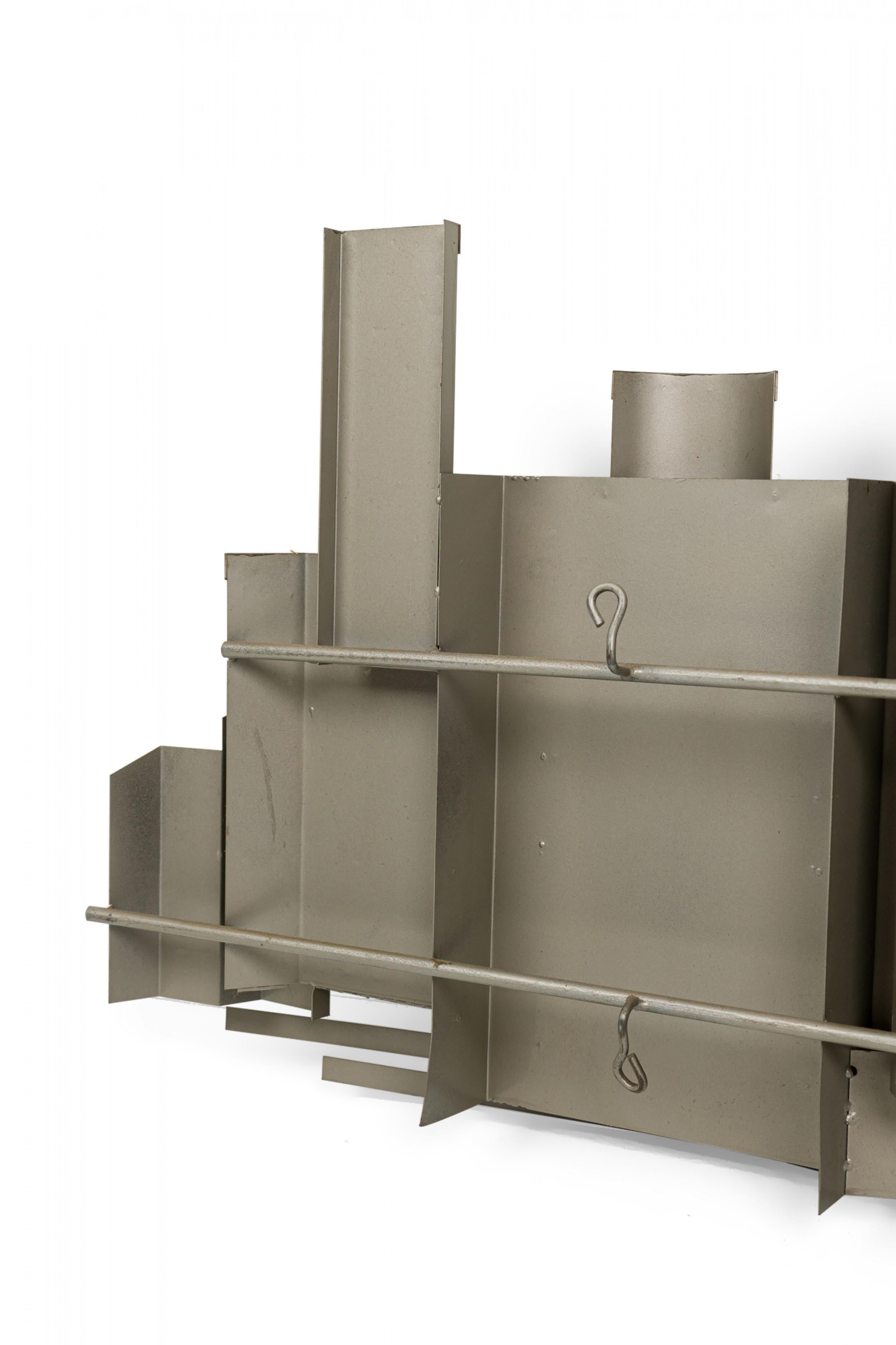 Contemporary American Shaped Silver Metal City Skyline Skulptur (amerikanisch) im Angebot