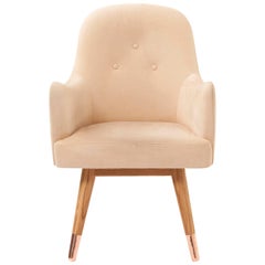 Chaise contemporaine américaine Dandy en chêne blanc avec cuir de daim beige et cuivre