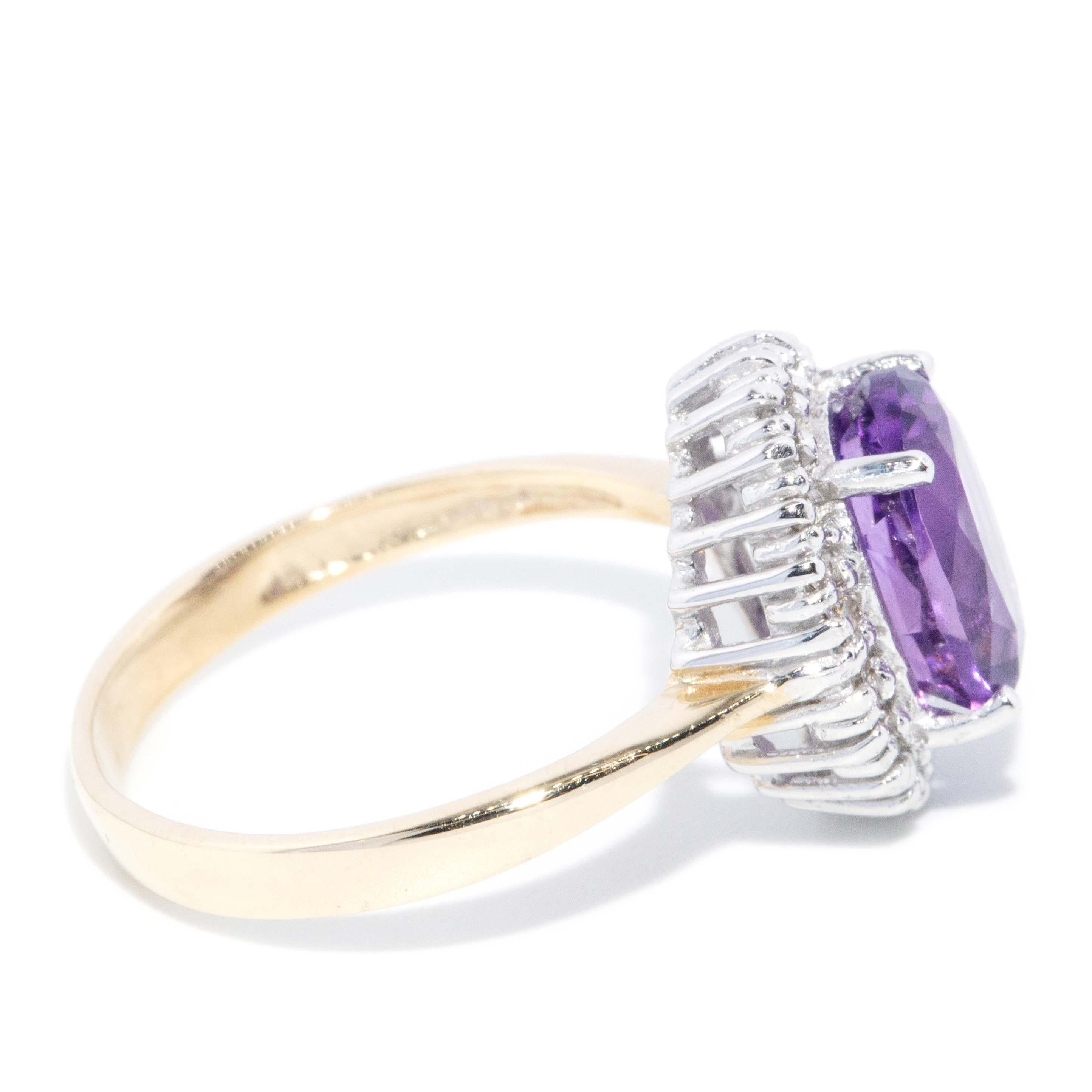Anello aureola contemporary con ametista e diamante in oro giallo 9 carati in vendita 1