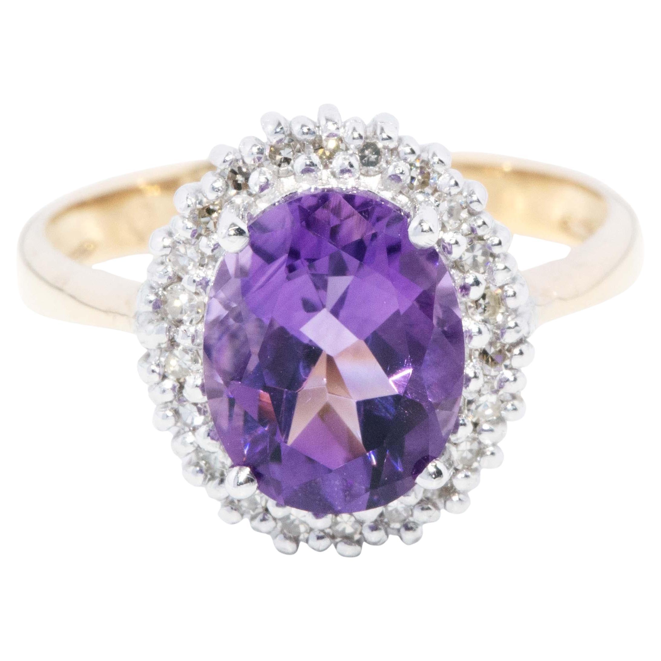 Bague contemporaine en or jaune 9 carats avec halo d'améthyste et de diamant