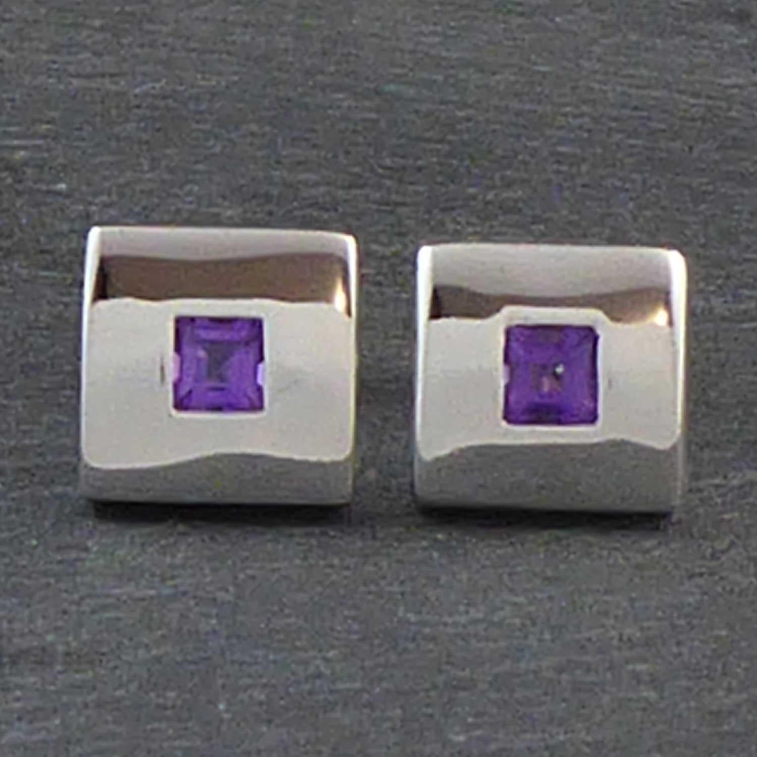 Contemporary Amethyst Stud Earrings, 18 Carat White Gold In Good Condition In Yorkshire, West Yorkshire