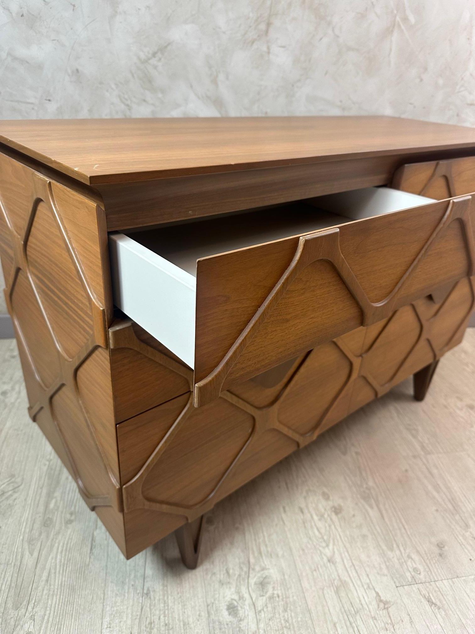 Cassettiere contemporanee e di design in vendita 2