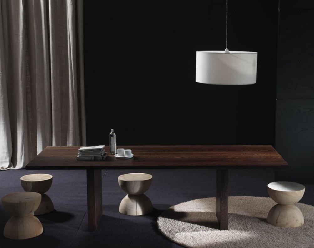 italien Table contemporaine et minimaliste fabriquée à la main en noyer américain en vente