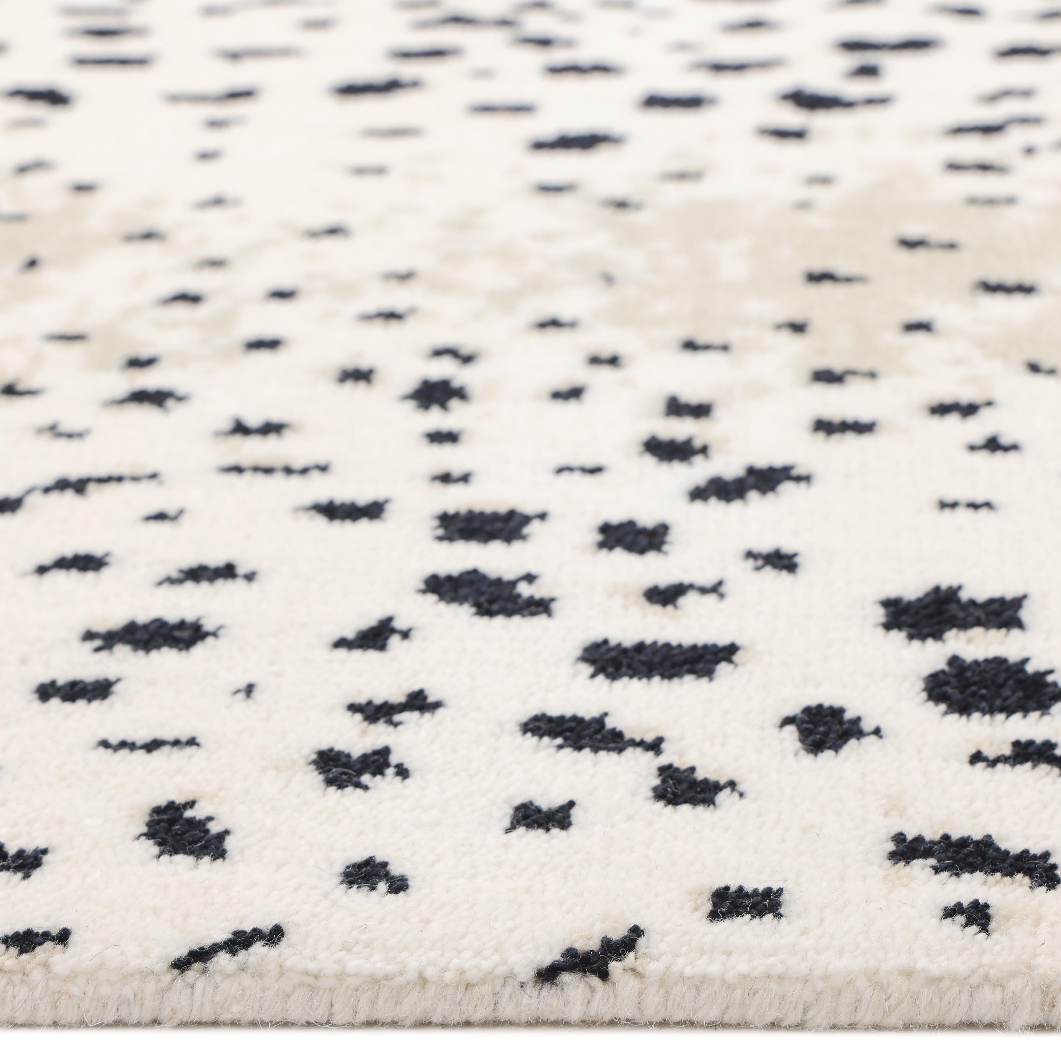 Contemporary Animal Hand Made Ivory Area Rug 3' 0