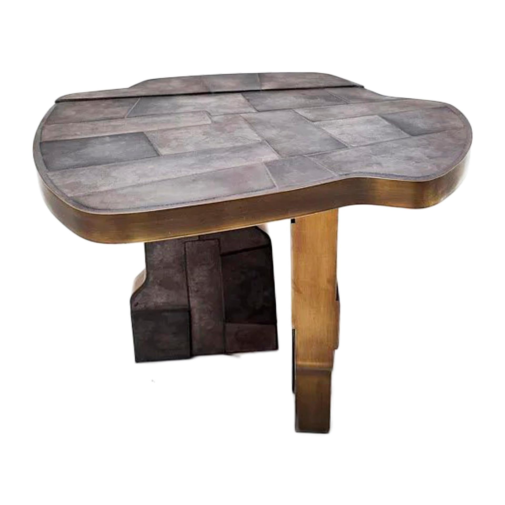 Italian Pair of Coffee Tables Made of Grey Anthracite Ceramic and Brass For Sale