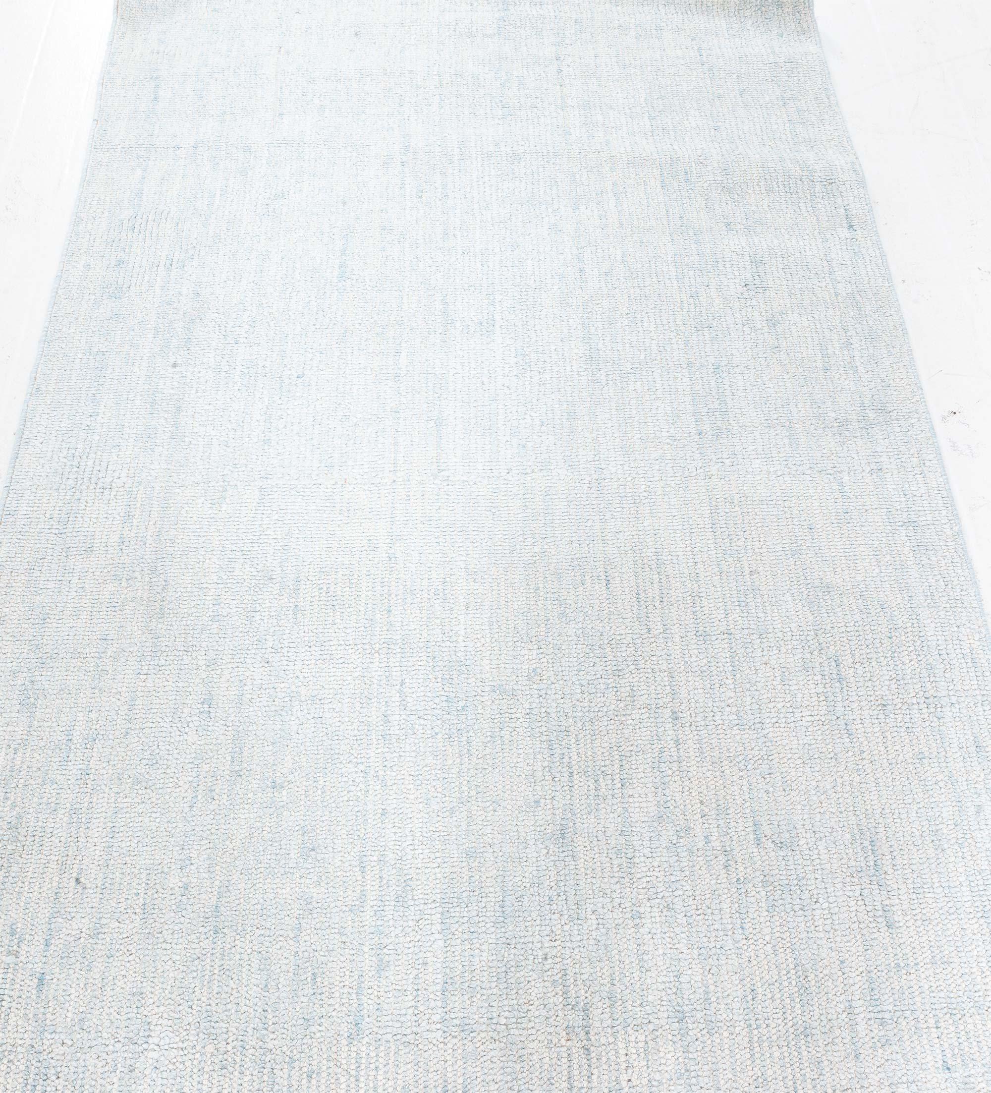 Aqua-blauer Wollteppich von Doris Leslie Blau (Moderne) im Angebot
