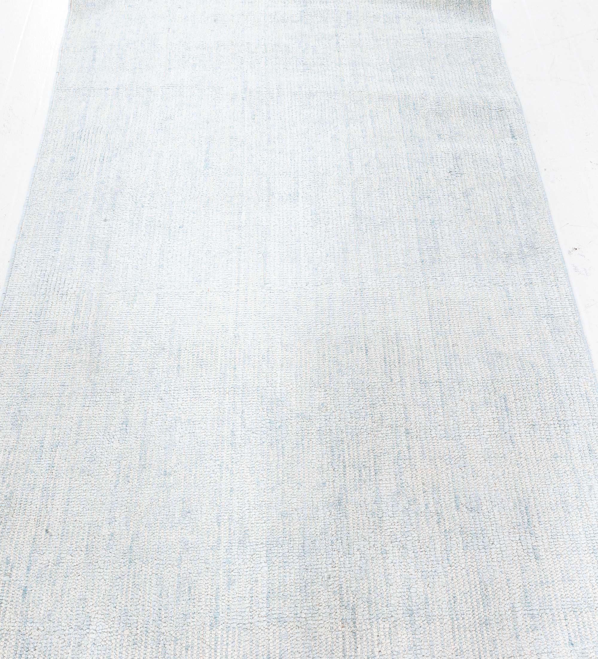 Moderne Tapis contemporain en laine bleu aquatique de Doris Leslie Blau en vente